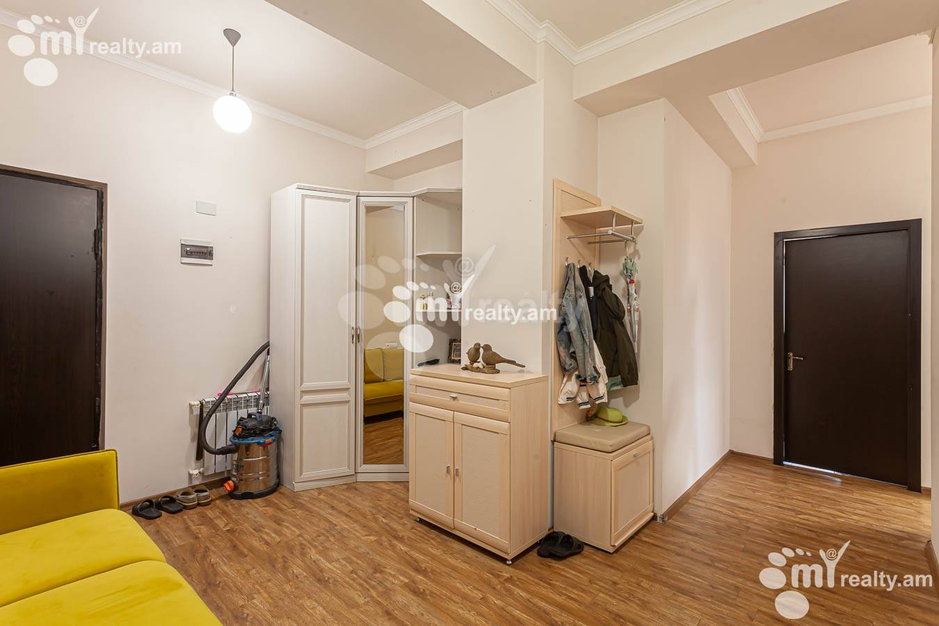 Купить 3 комнатную квартиру Адонц ул, Арабкир Ереван, 152628