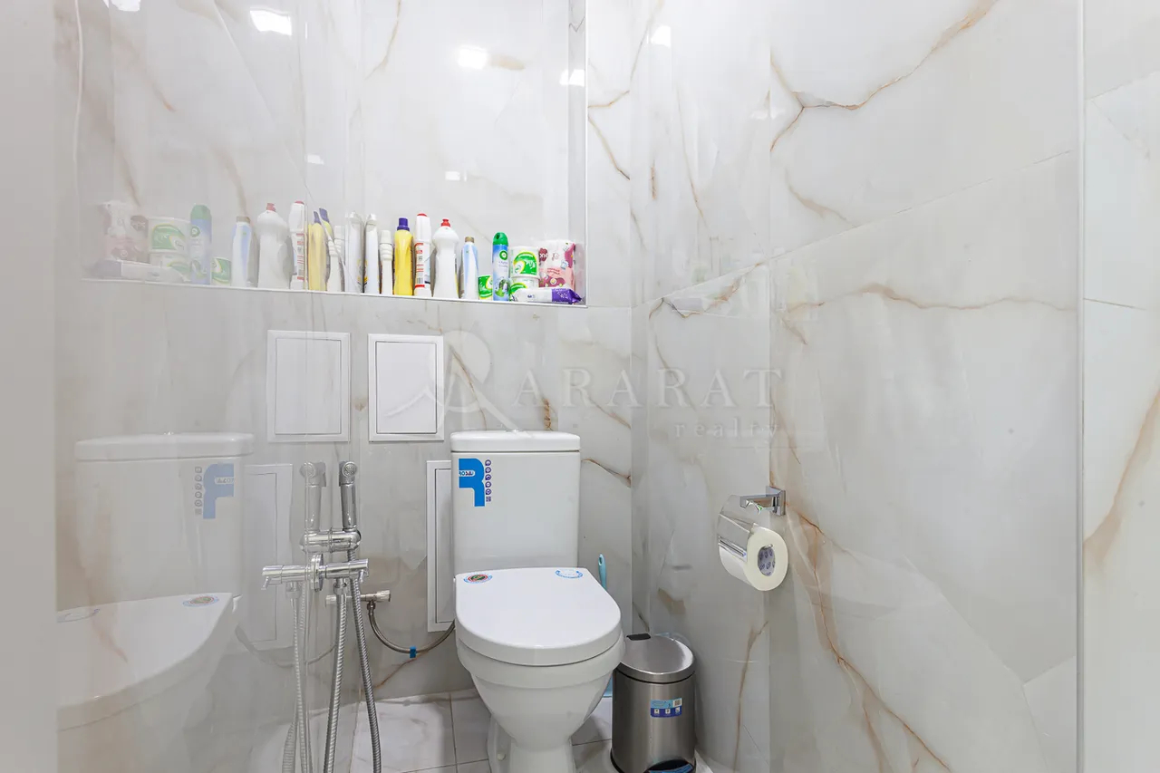 3 bedroom apartment for rent Paronyan St, Center Yerevan, 157955