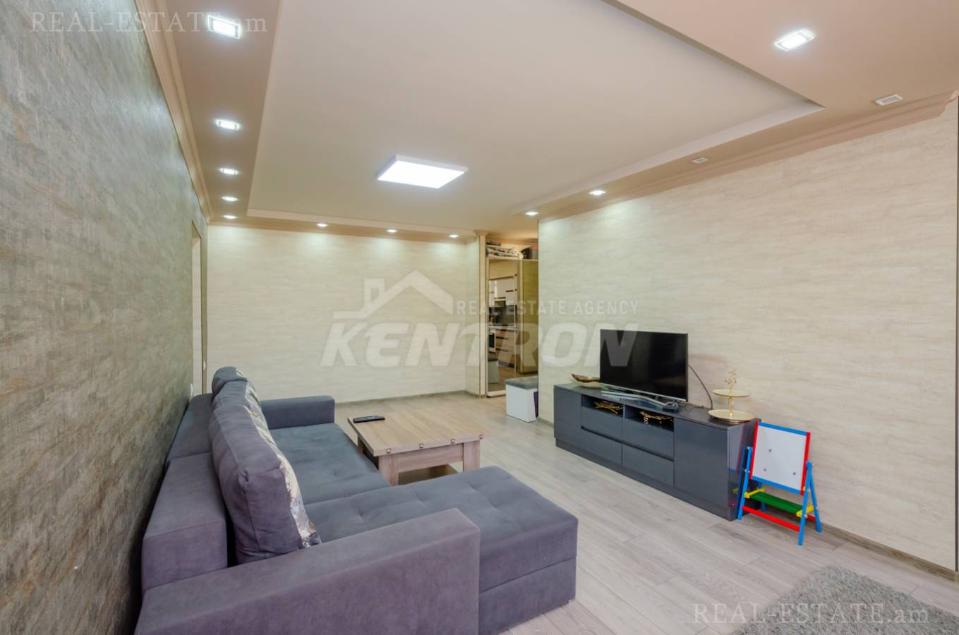 2 սենյականոց բնակարան  Թումանյան փող, Կենտրոն Երևան, 138189