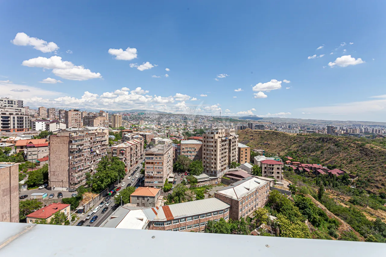 5 bedroom apartment for sale Orbeli Yeghbayrner   St, Arabkir Yerevan, 160863