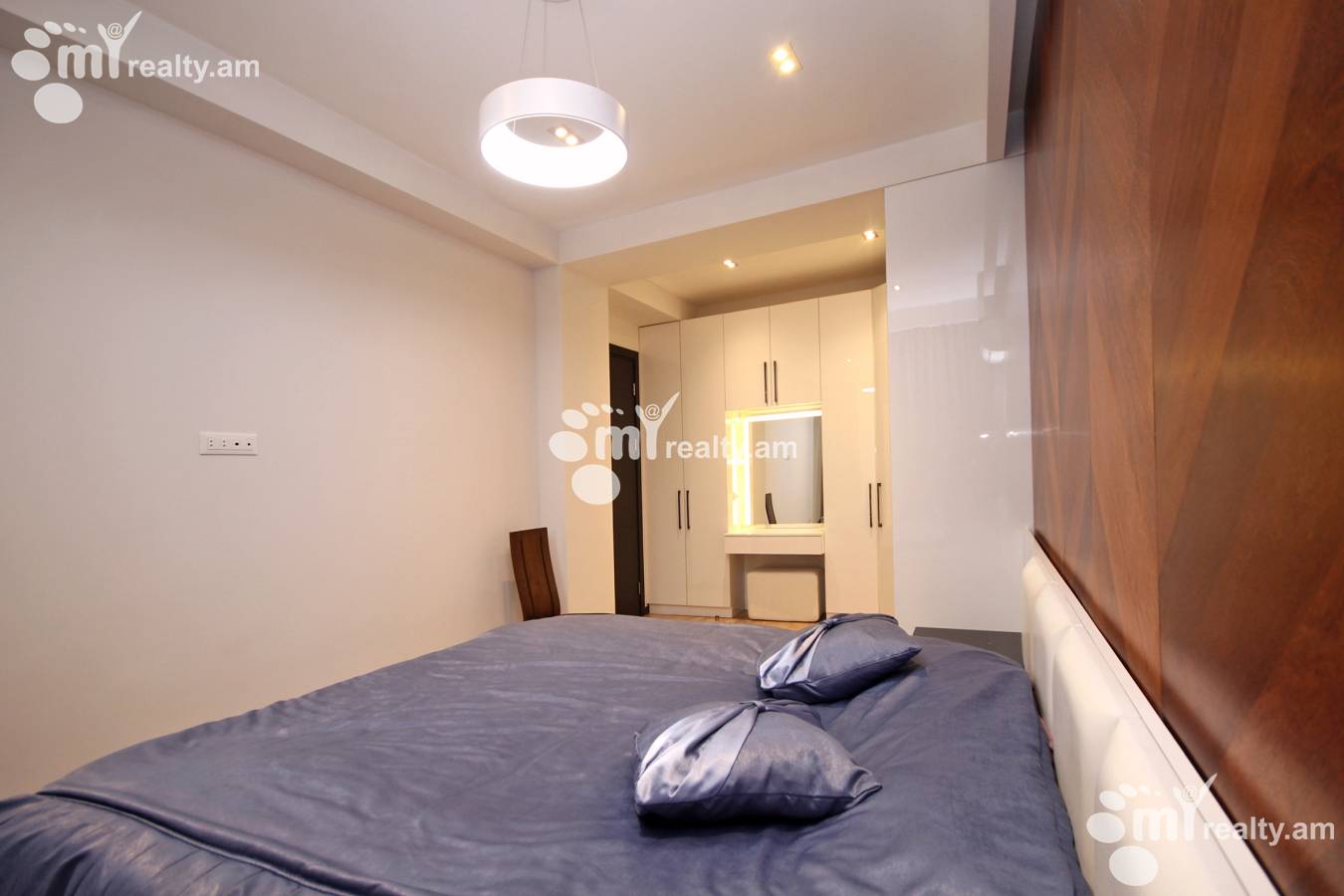 3 bedroom apartment for sale Hanrapetutyan St, Center Yerevan, 159599