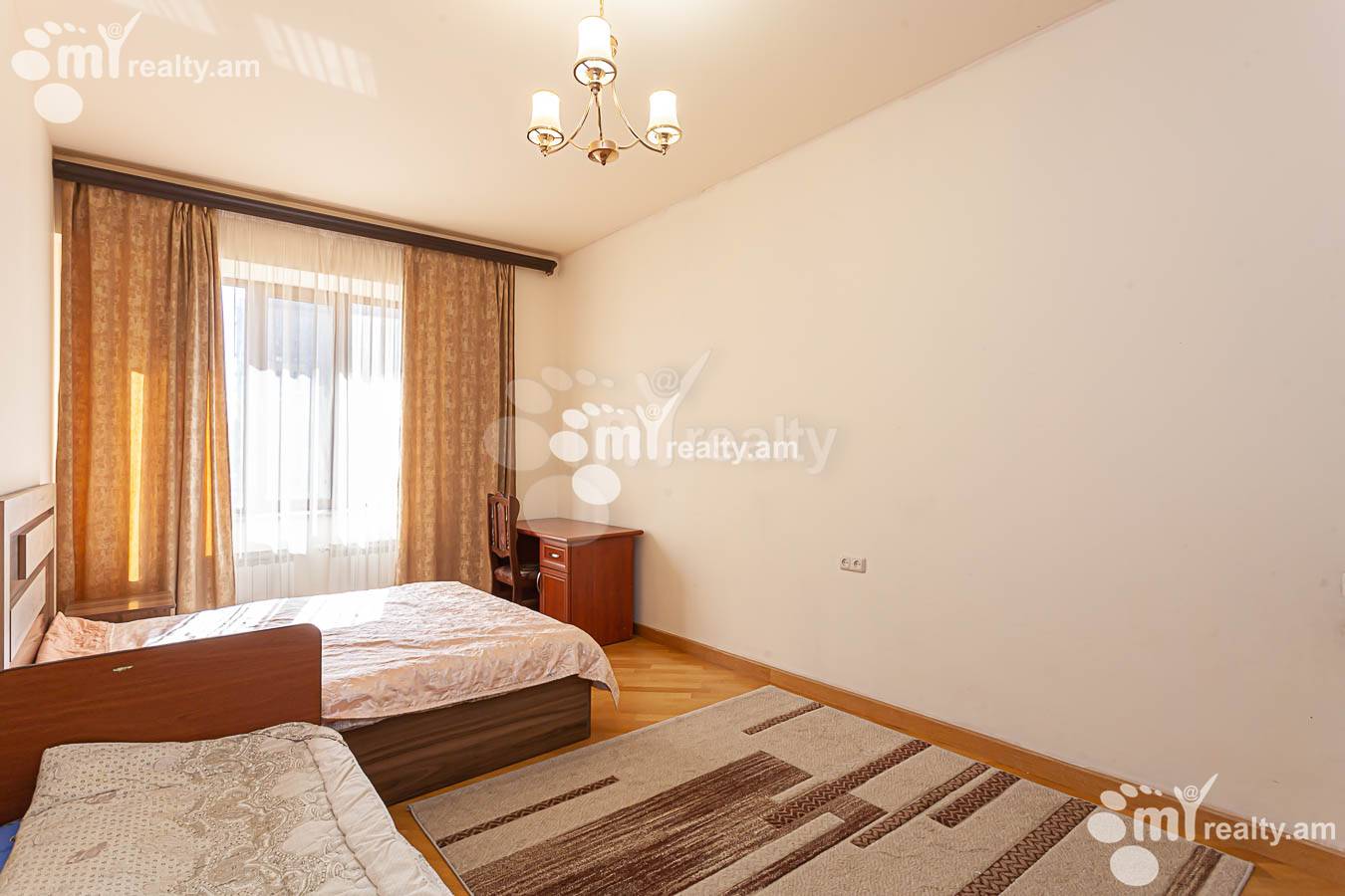 3 bedroom apartment for rent Yekmalyan St, Center Yerevan, 153262