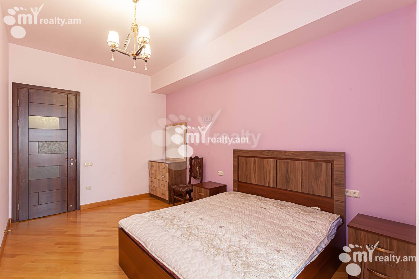 3 bedroom apartment for rent Yekmalyan St, Center Yerevan, 153262