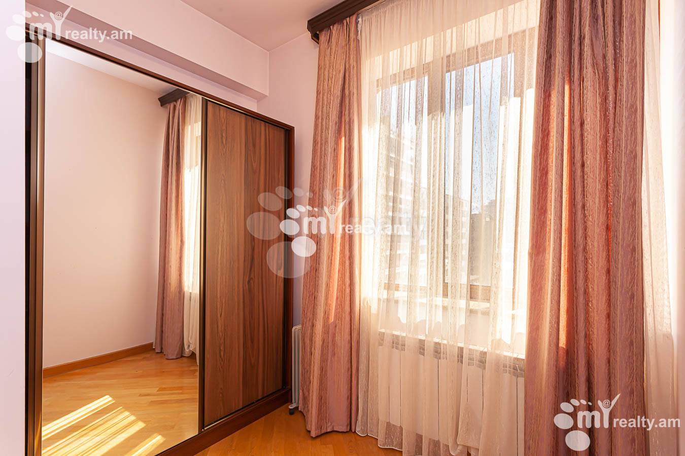 3 bedroom apartment for rent Yekmalyan St, Center Yerevan, 153262