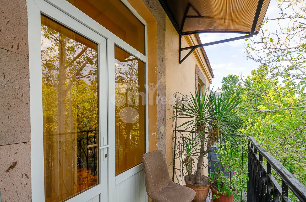 3 bedroom apartment for sale Mashtots Ave, Center Yerevan, 161635