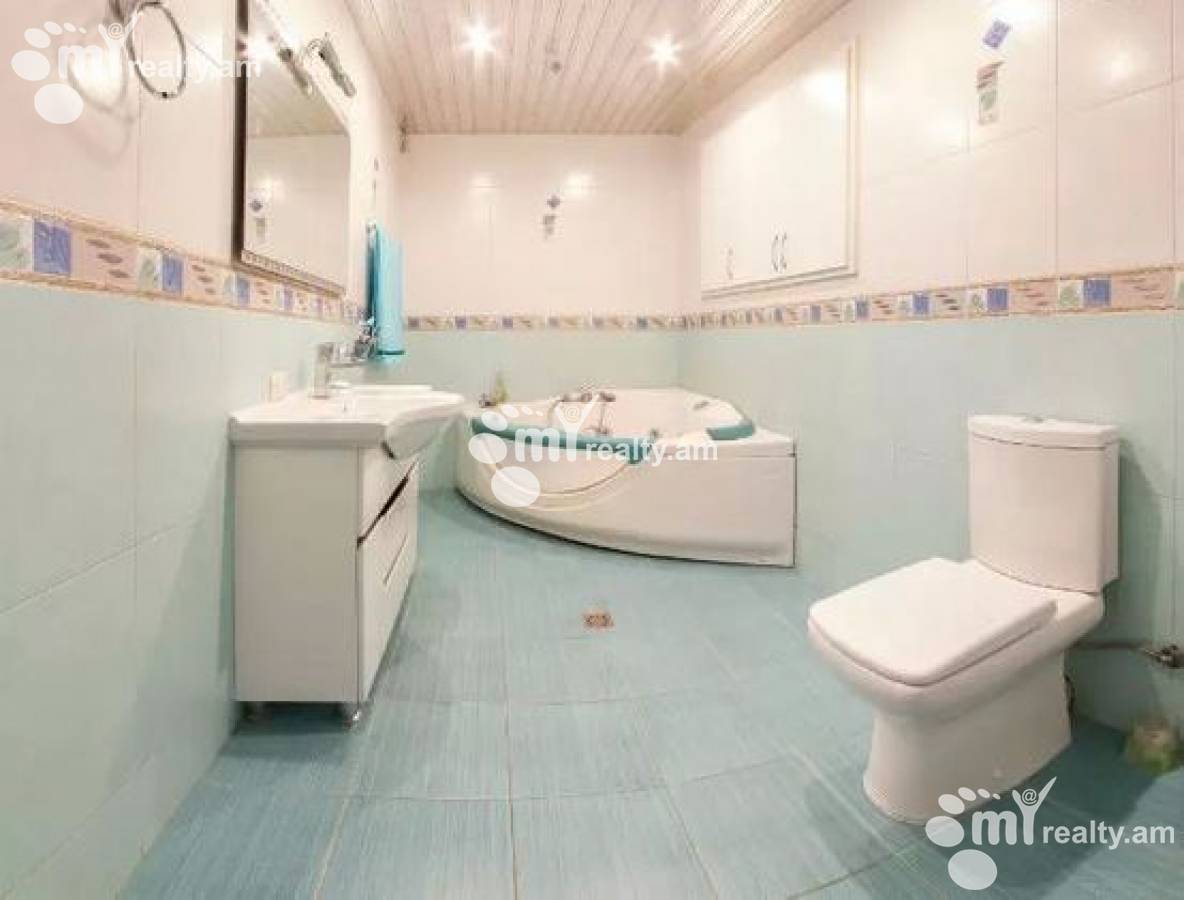 4 սենյականոց բնակարան  Սարյան փող, Կենտրոն Երևան, 122757