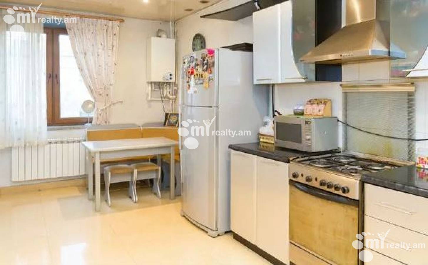 4 սենյականոց բնակարան  Սարյան փող, Կենտրոն Երևան, 122757