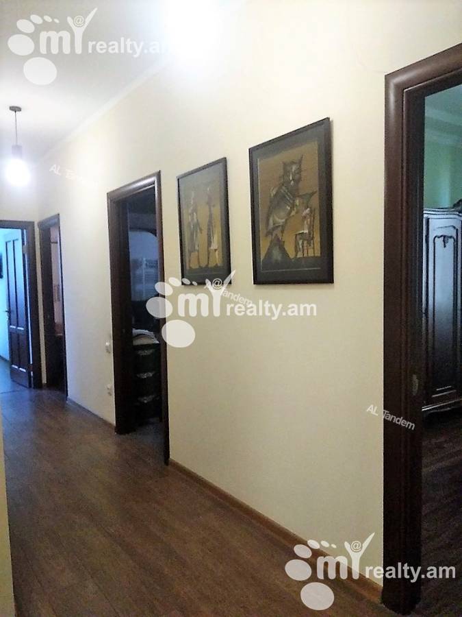 4 bedroom apartment for sale Aram St, Center Yerevan, 129127