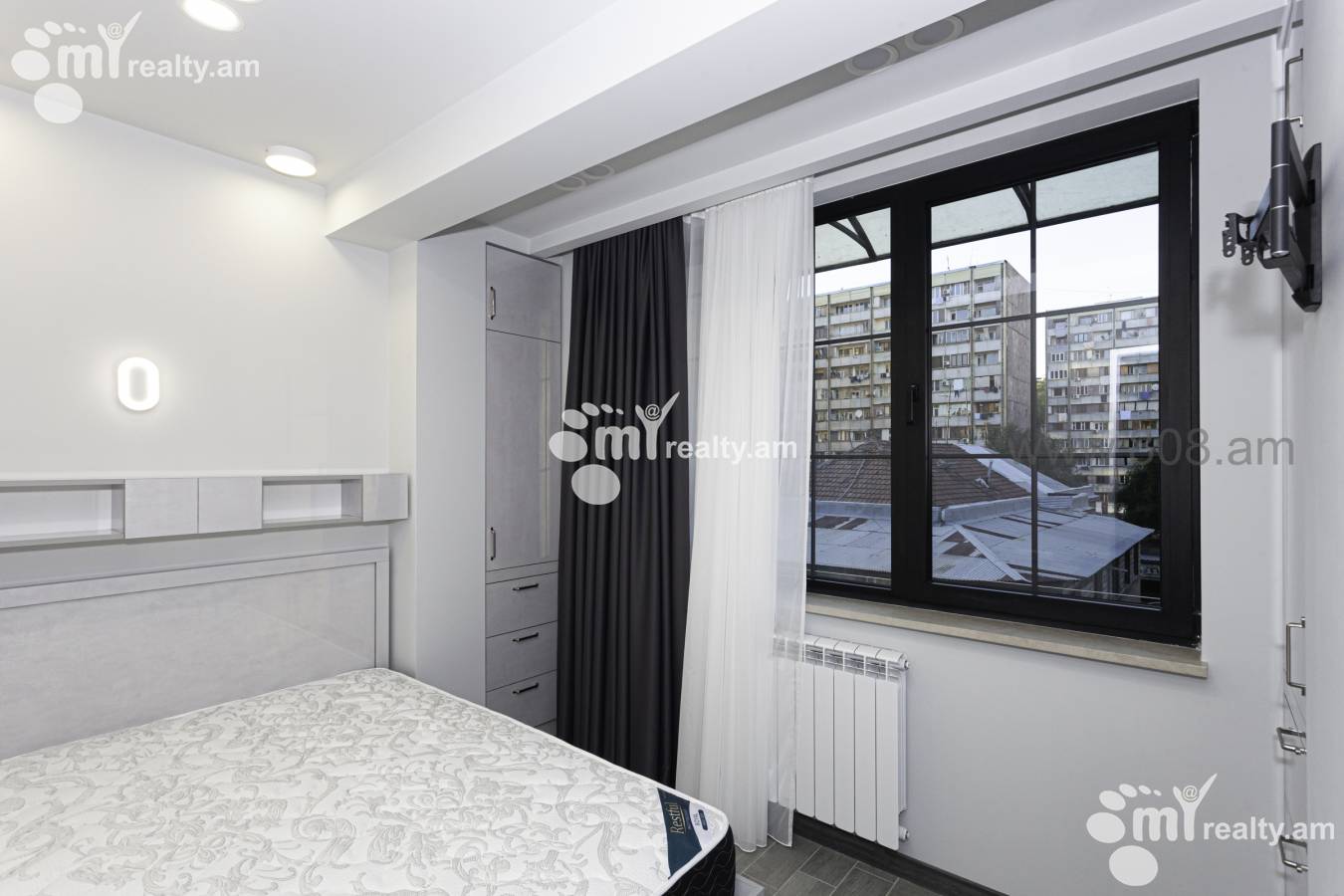 2 սենյականոց բնակարան  Մաշտոցի պող, Կենտրոն Երևան, 126469