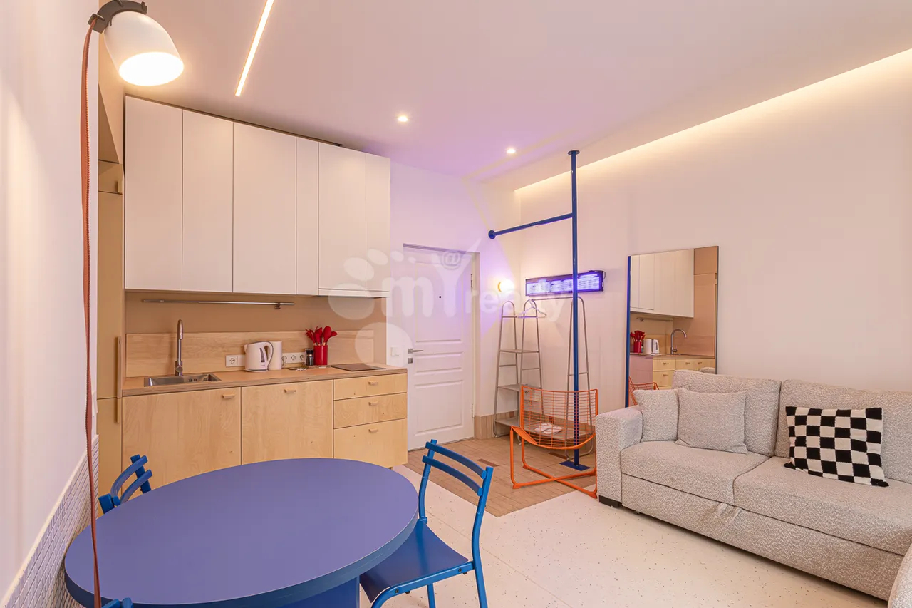 2 bedroom apartment for rent A.Manukyan St, Center Yerevan, 160051