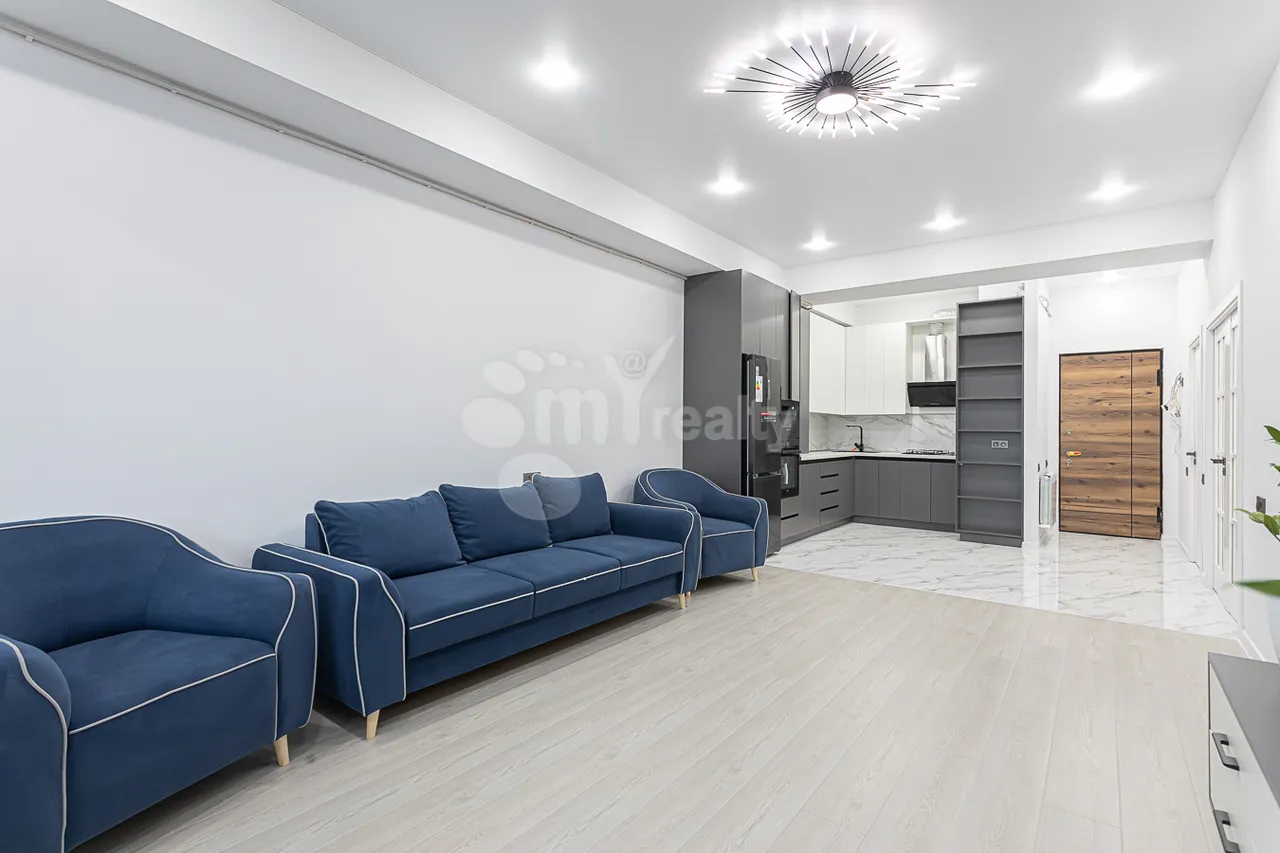 3 bedroom apartment for sale خیابان کومیتاس, عربگیر ایروان, 157458