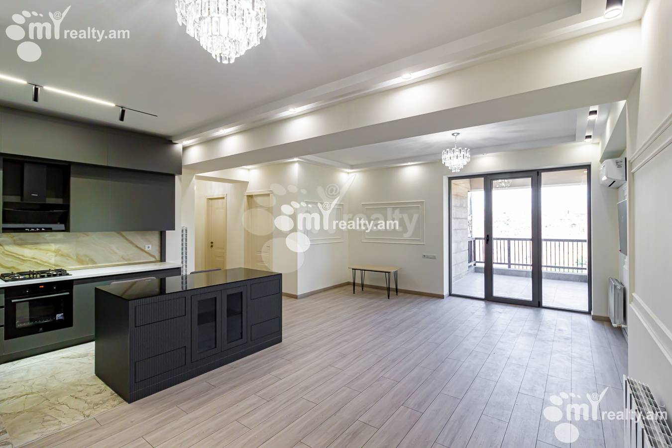 3 bedroom apartment for rent خیابان پارونیان, مرکز شهر ایروان, 151499