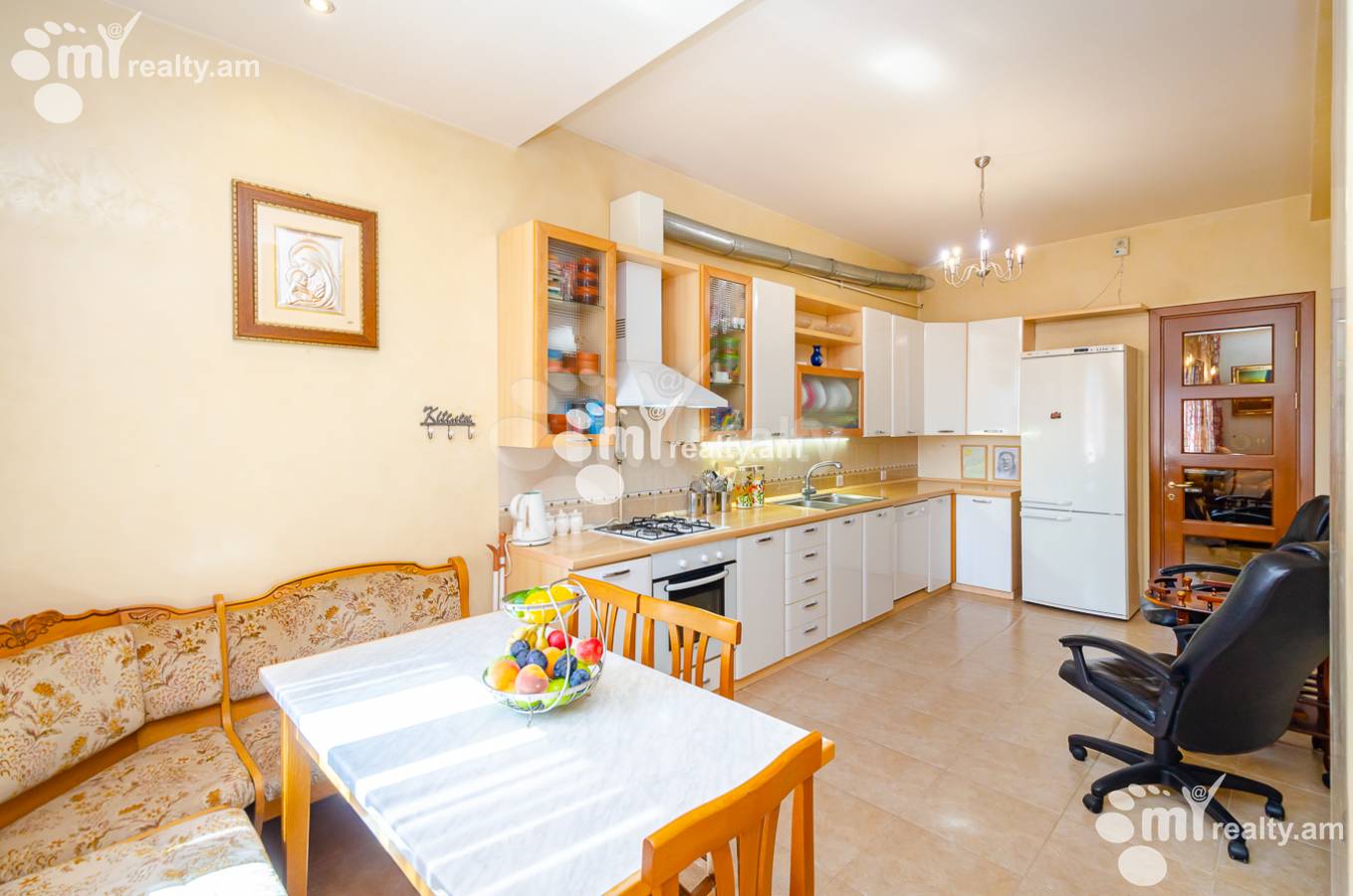 5 bedroom apartment for rent Pushkin St, Center Yerevan, 153300