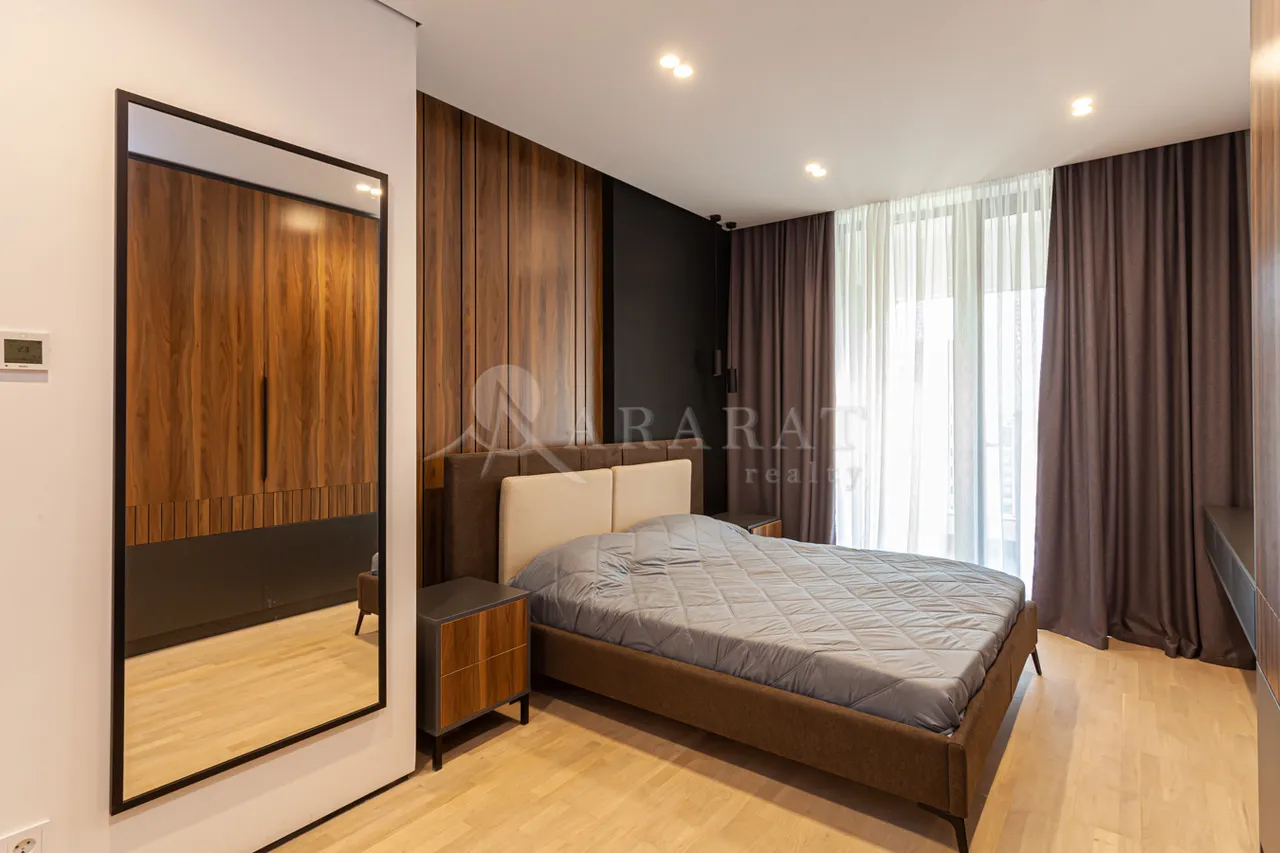 4 bedroom apartment for sale Aram St, Center Yerevan, 158707