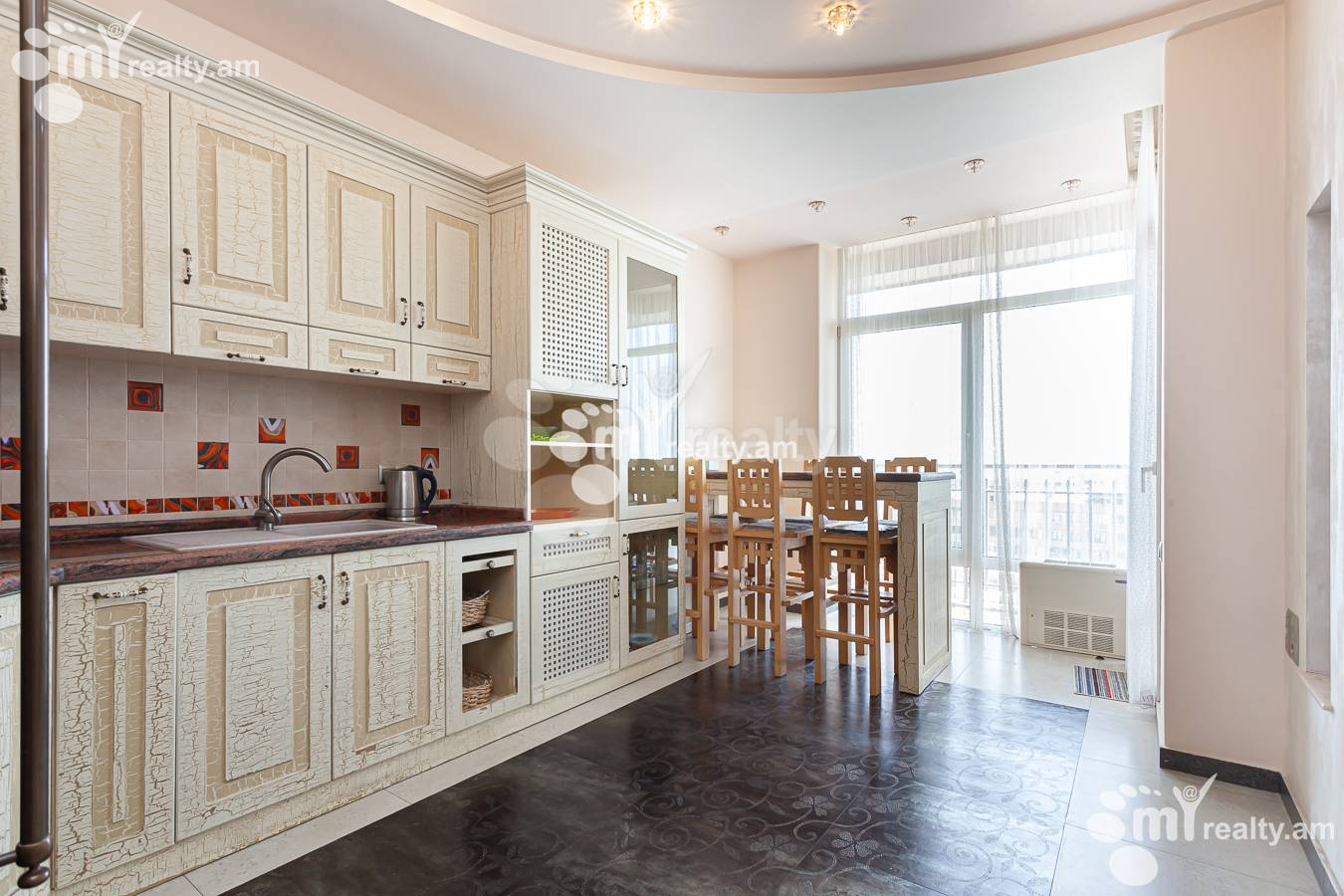 3 սենյականոց բնակարան վարձով Դ. Դեմիրճյան փող, Կենտրոն Երևան, 155880