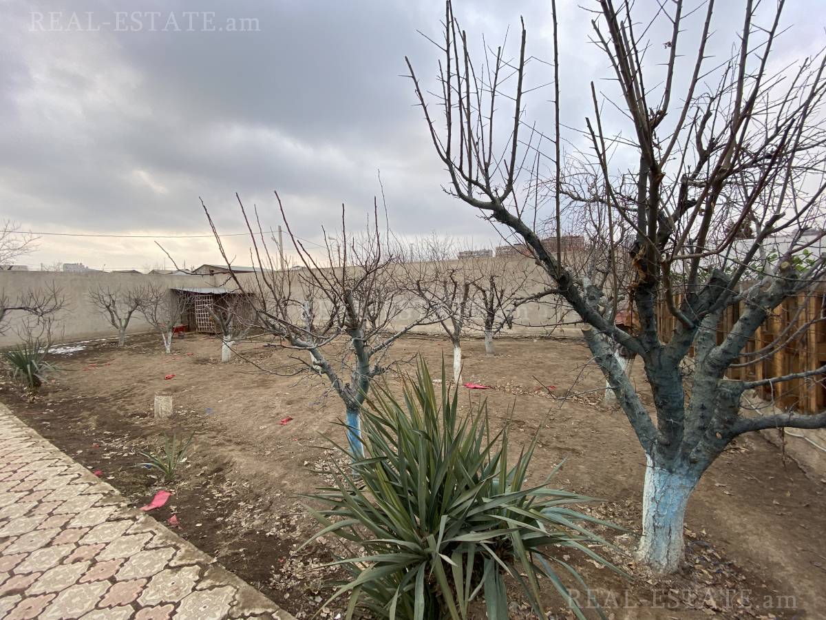 Купить дом Таиров ул., Центр Ереван, 118399