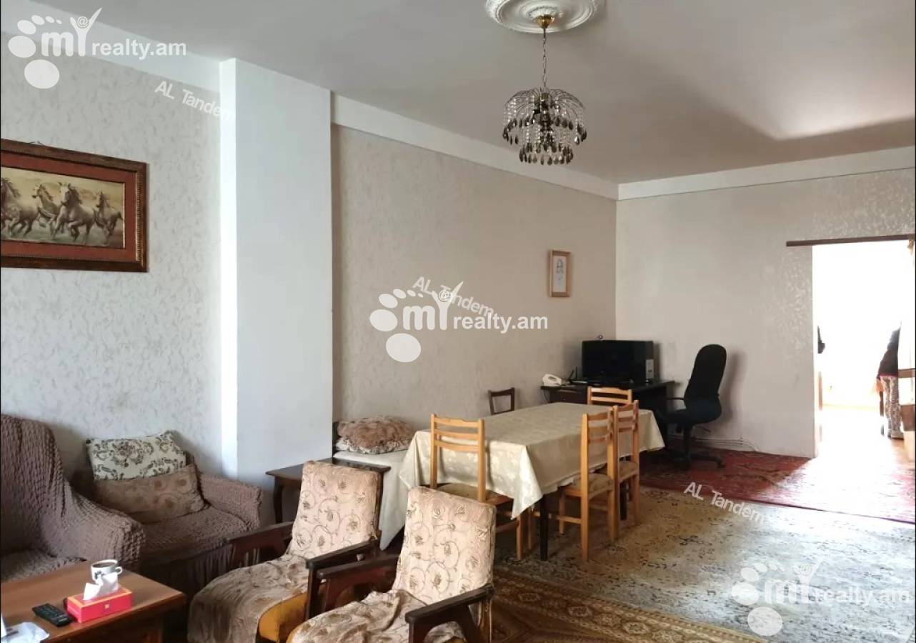 House for sale Aghyusagorcner 2 St, Center Yerevan, 147995