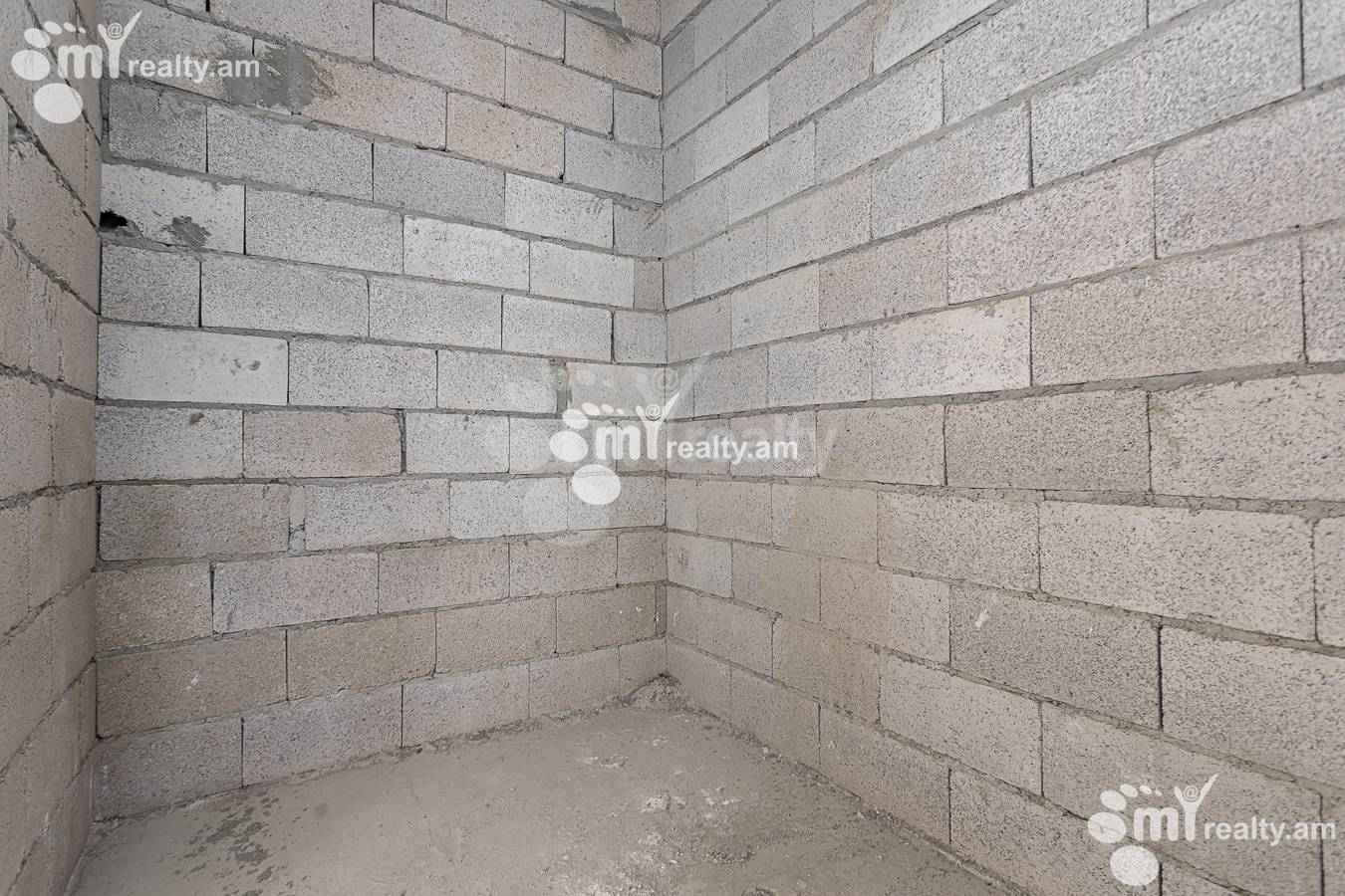 3 bedroom apartment for sale خیابان آرشاکونیاک, مرکز شهر ایروان, 156380