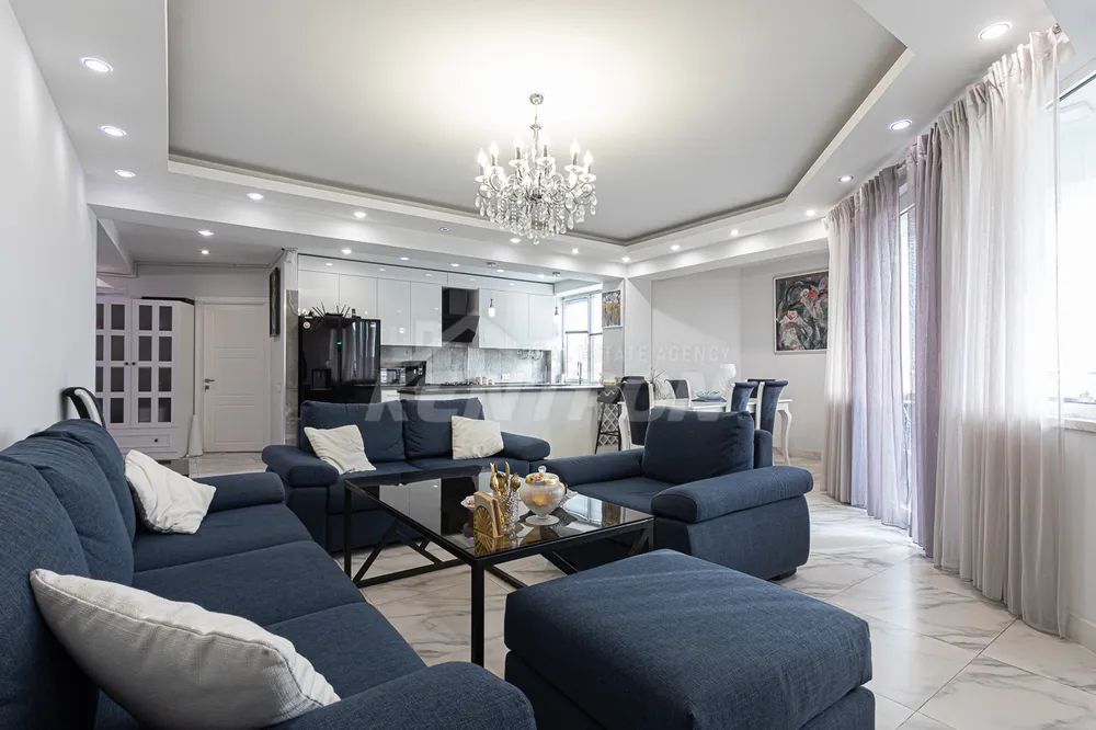 4-bedroom/apartment-for-sale-in-new-construction/Frik+St/Center/Yerevan