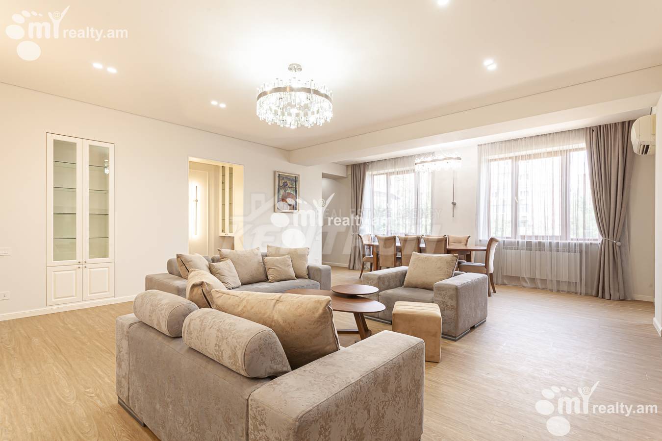 3 bedroom apartment for rent خیابان سارمِن, مرکز شهر ایروان, 156075