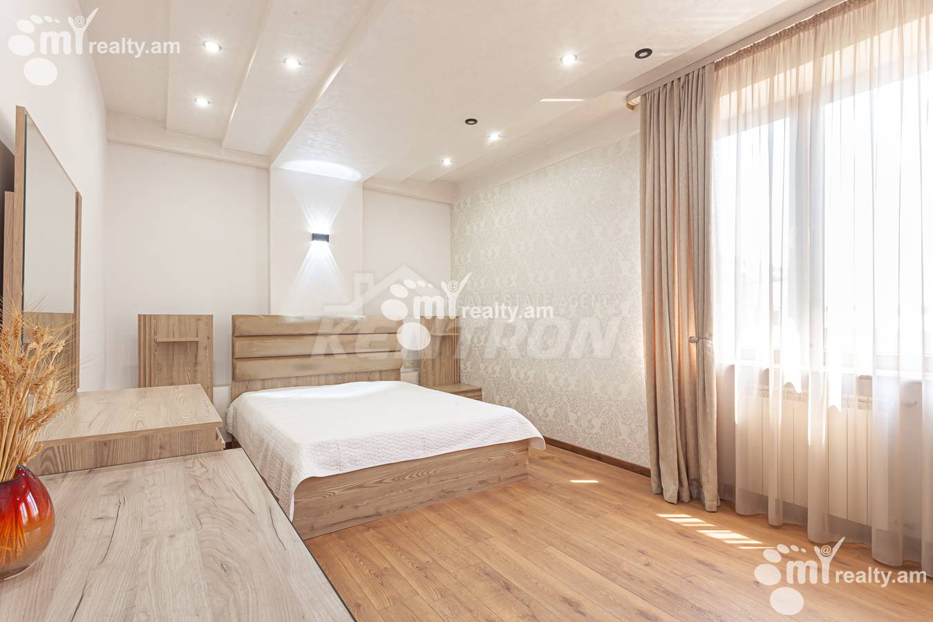 3 bedroom apartment for rent خیابان سارمِن, مرکز شهر ایروان, 156075