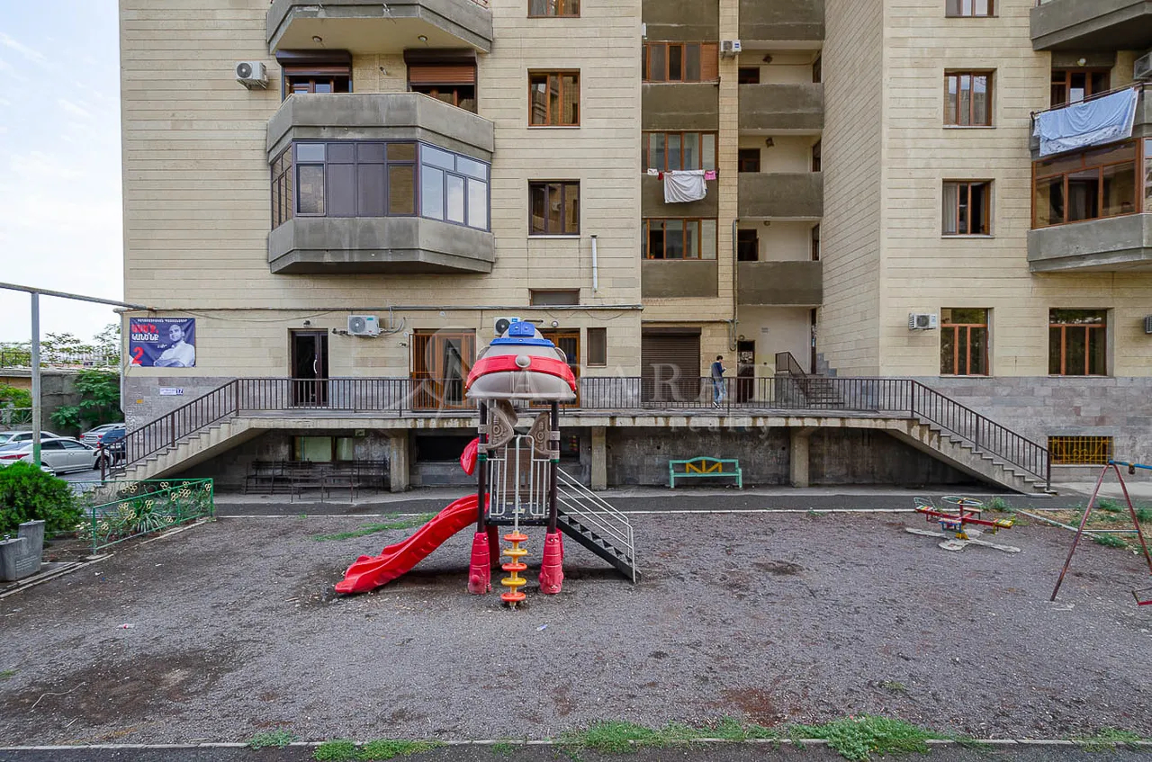 Купить 3 комнатную квартиру Аргишти ул, Центр Ереван, 157866