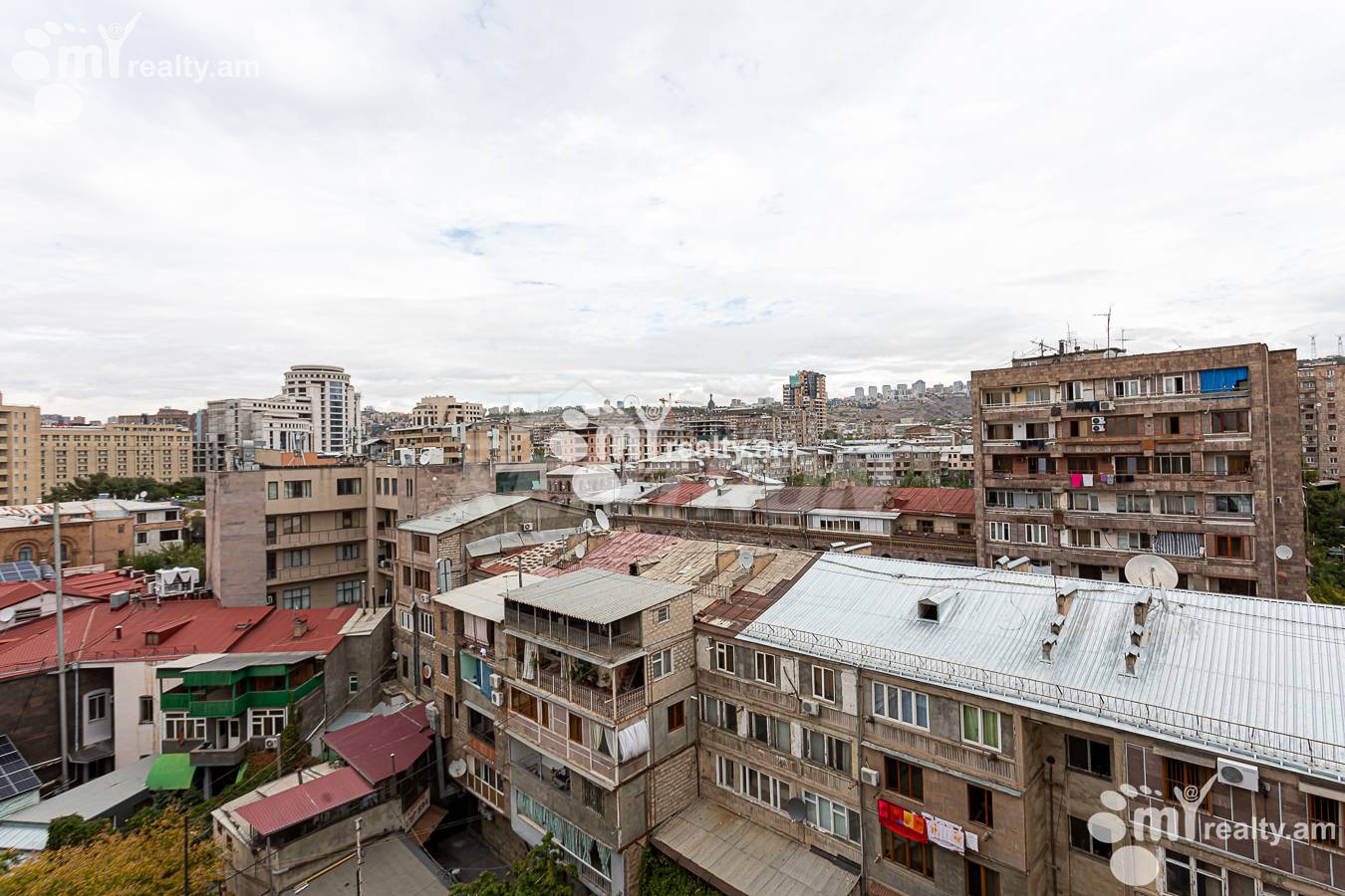 3 bedroom apartment for sale خیابان واردانانتس, مرکز شهر ایروان, 156881