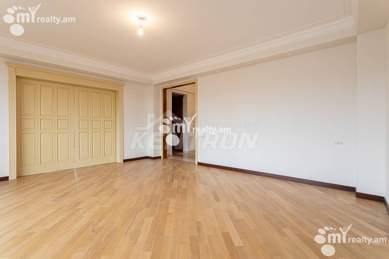 3 bedroom apartment for sale خیابان واردانانتس, مرکز شهر ایروان, 156881