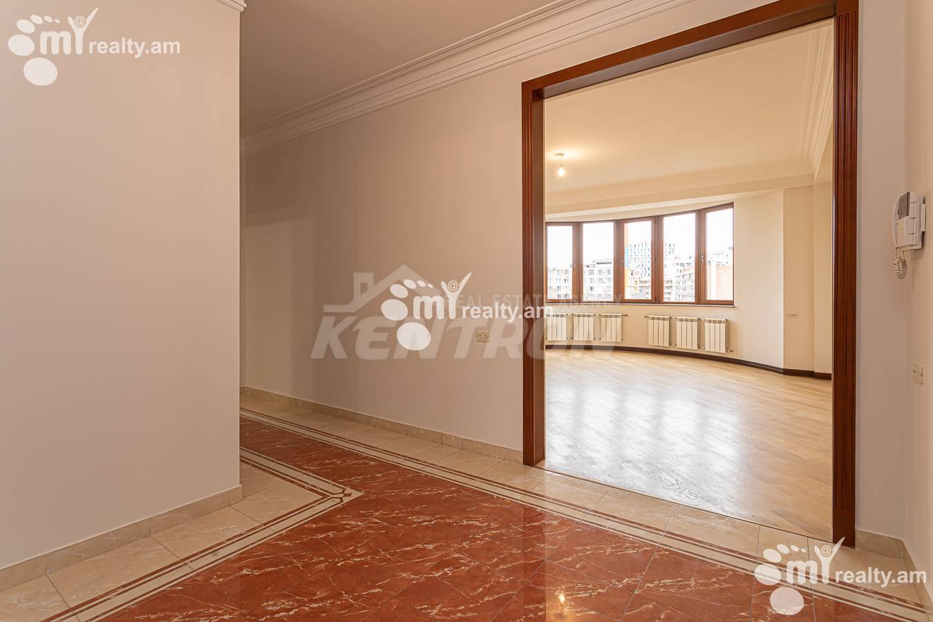 3 bedroom apartment for sale خیابان واردانانتس, مرکز شهر ایروان, 156881