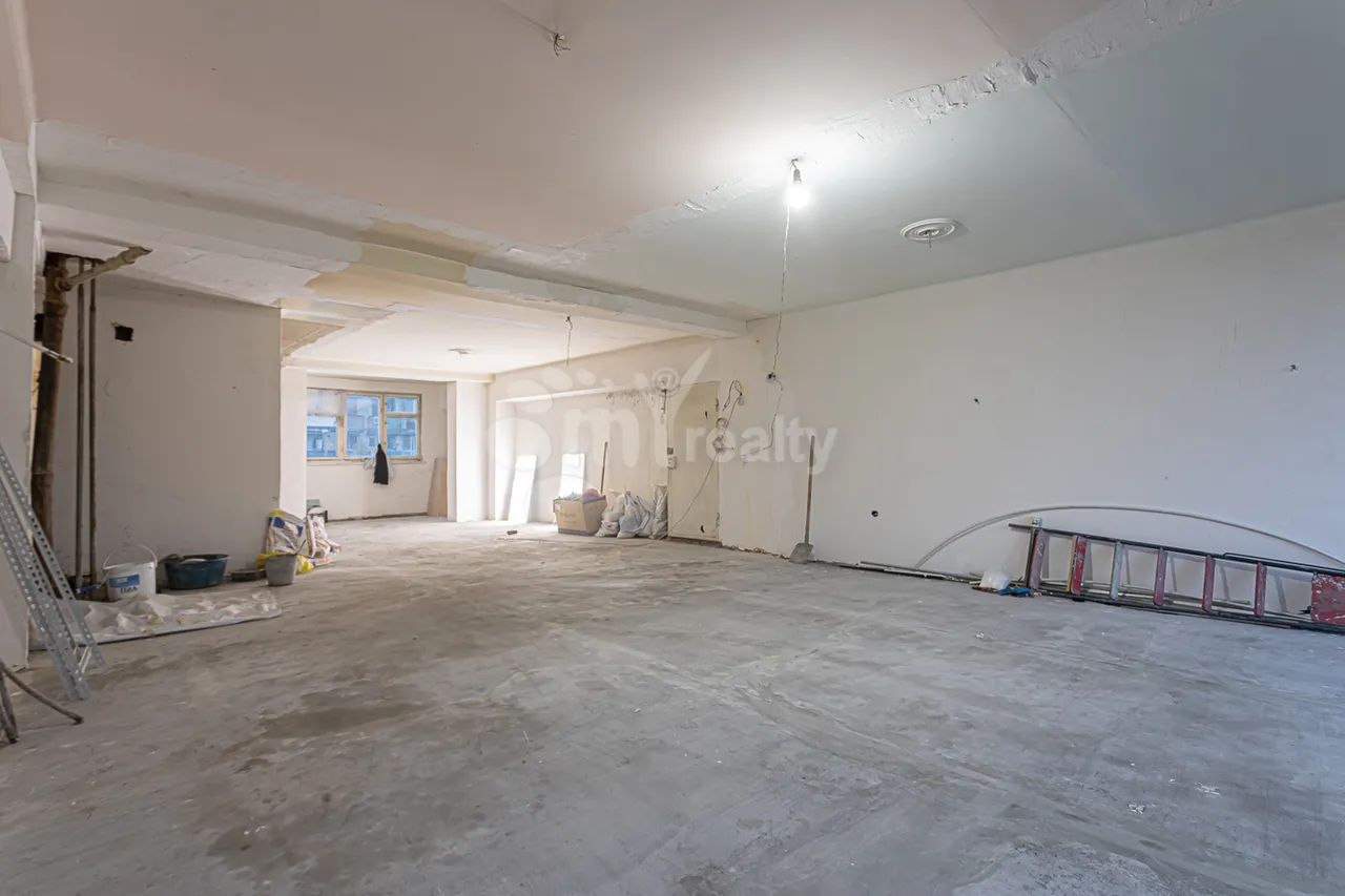 3 bedroom apartment for sale Mashtots Ave, Center Yerevan, 157874