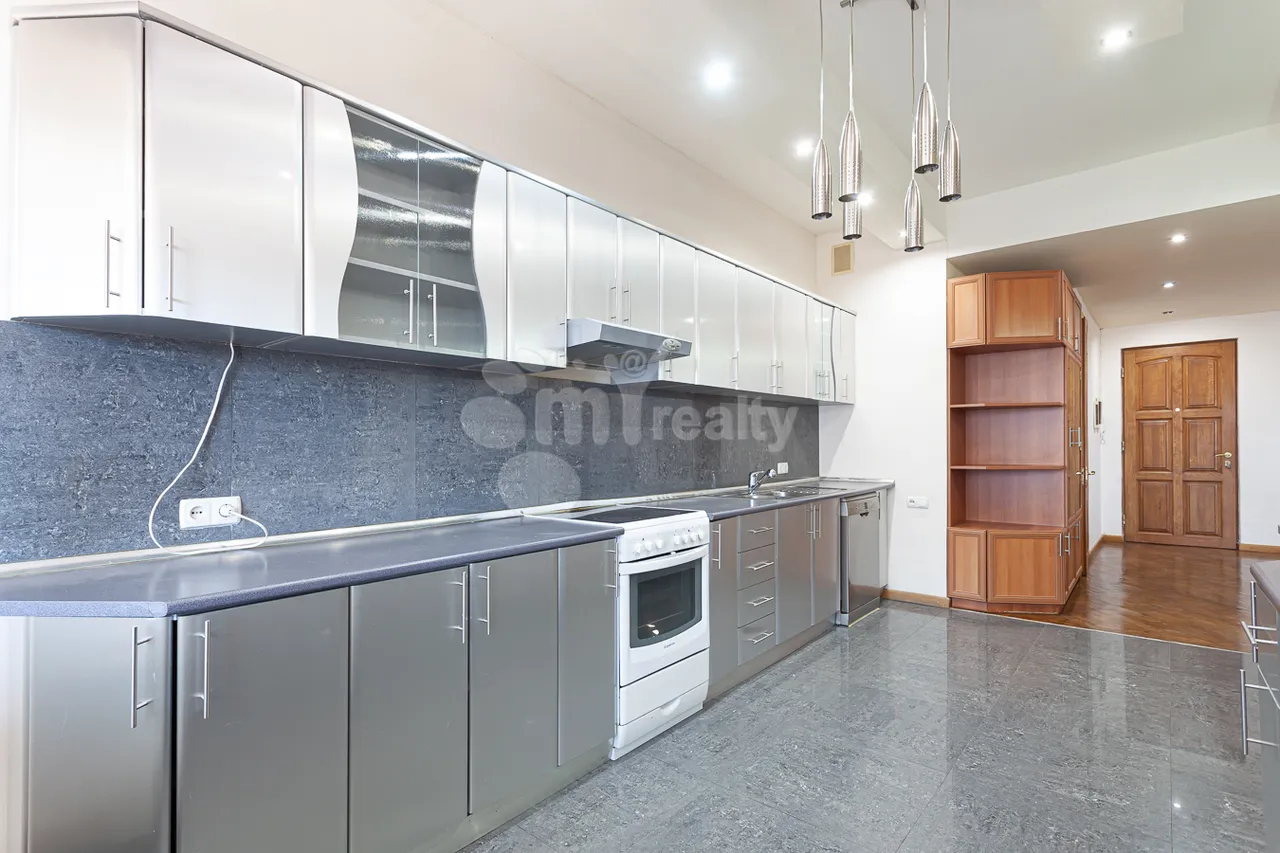 3 bedroom apartment for sale Northern(Hyusisayin)  Ave, Center Yerevan, 159098