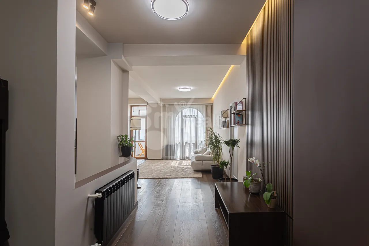 3 bedroom apartment for sale خیابان آدونس, عربگیر ایروان, 159950