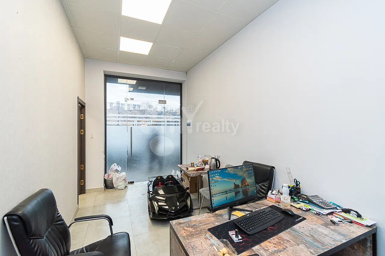 Commercial property for sale Davtashen 4 district, Davtashen Yerevan, 159871