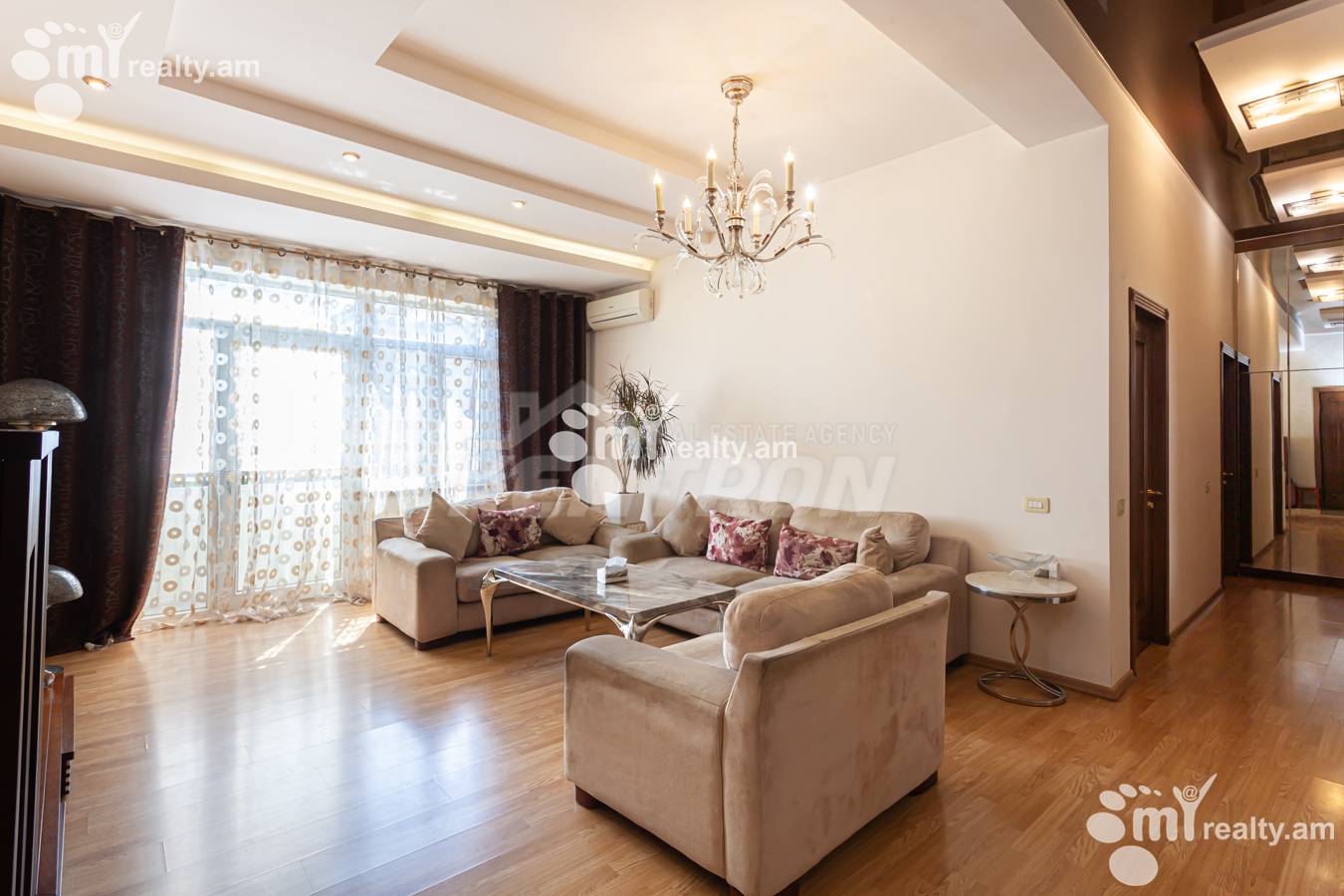 4 bedroom apartment for sale خیابان پوشکین, مرکز شهر ایروان, 151853
