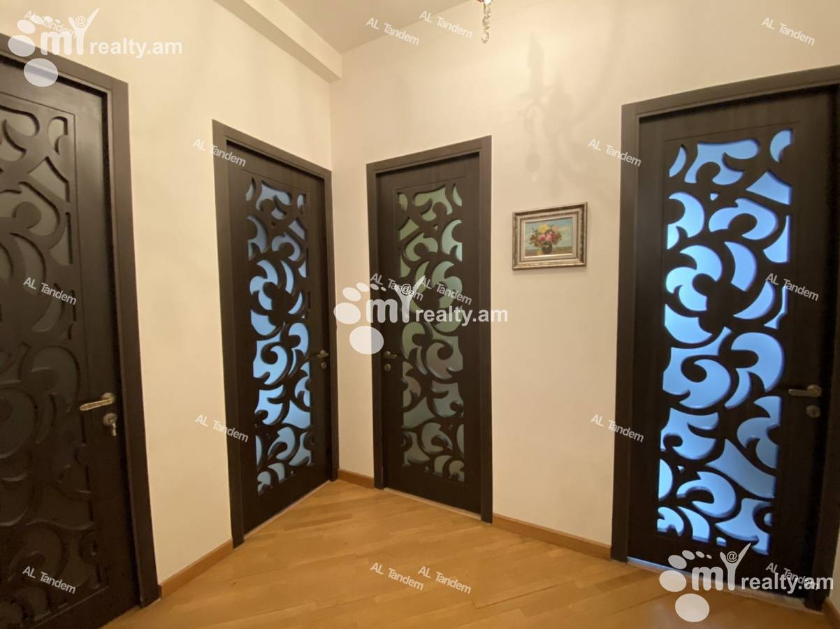 4 bedroom apartment for sale Nalbandyan St, Center Yerevan, 124001