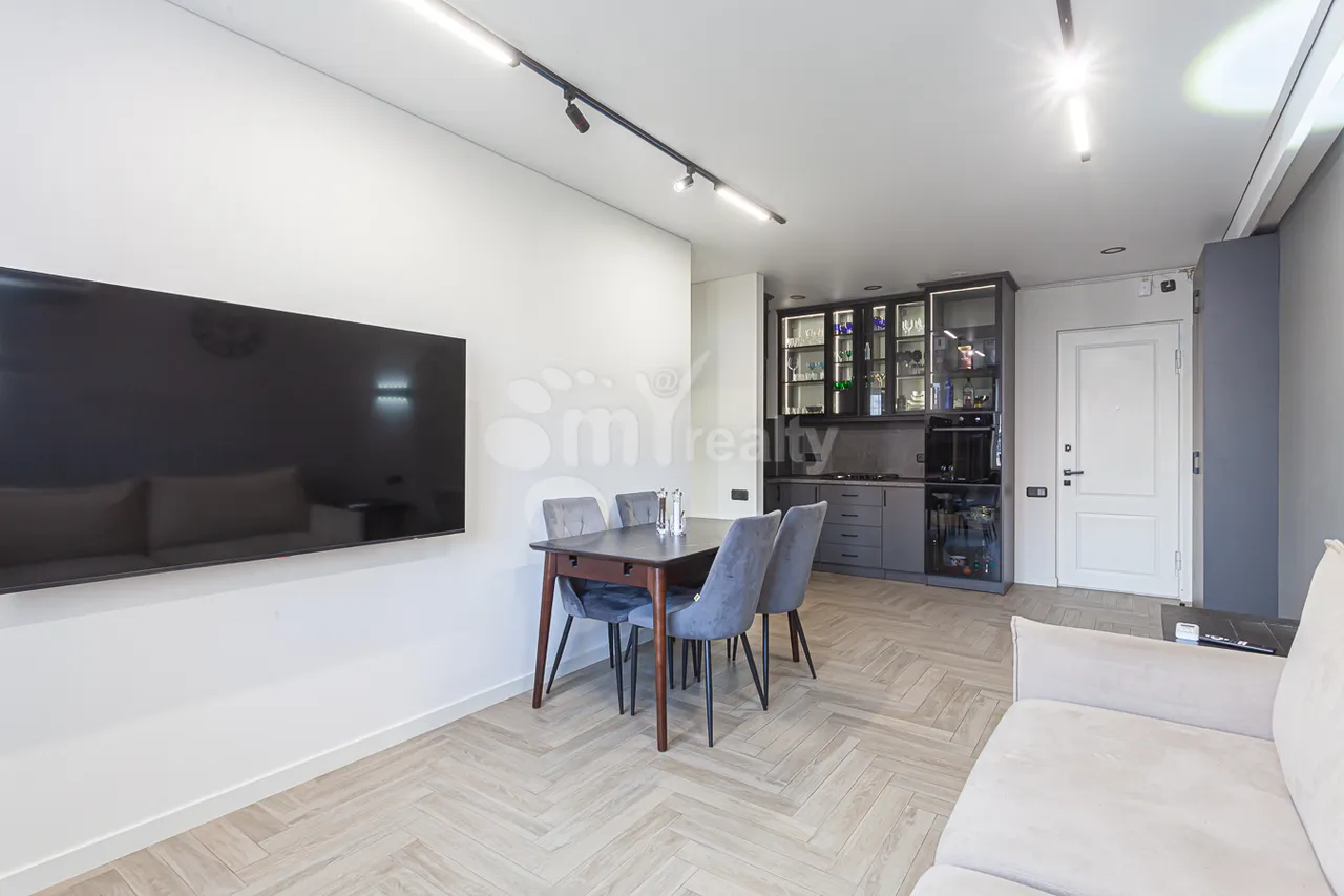 2 bedroom apartment for sale Ghazar Parpetsi St, Center Yerevan, 161841