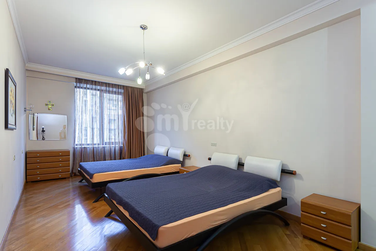 3 bedroom apartment for rent Northern (Hyusisayin)  Ave, Center Yerevan, 161919