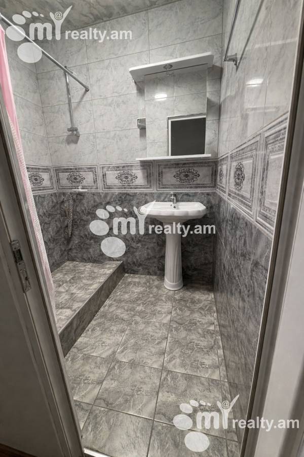 2 սենյականոց բնակարան վարձով Մաշտոցի պող, Կենտրոն Երևան, 160125