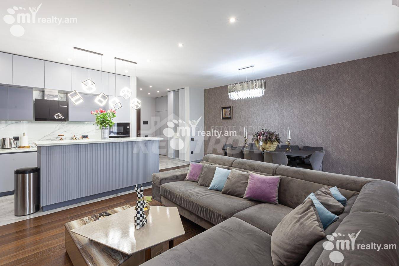 3 սենյականոց բնակարան  Անտառային փող, Կենտրոն Երևան, 155237