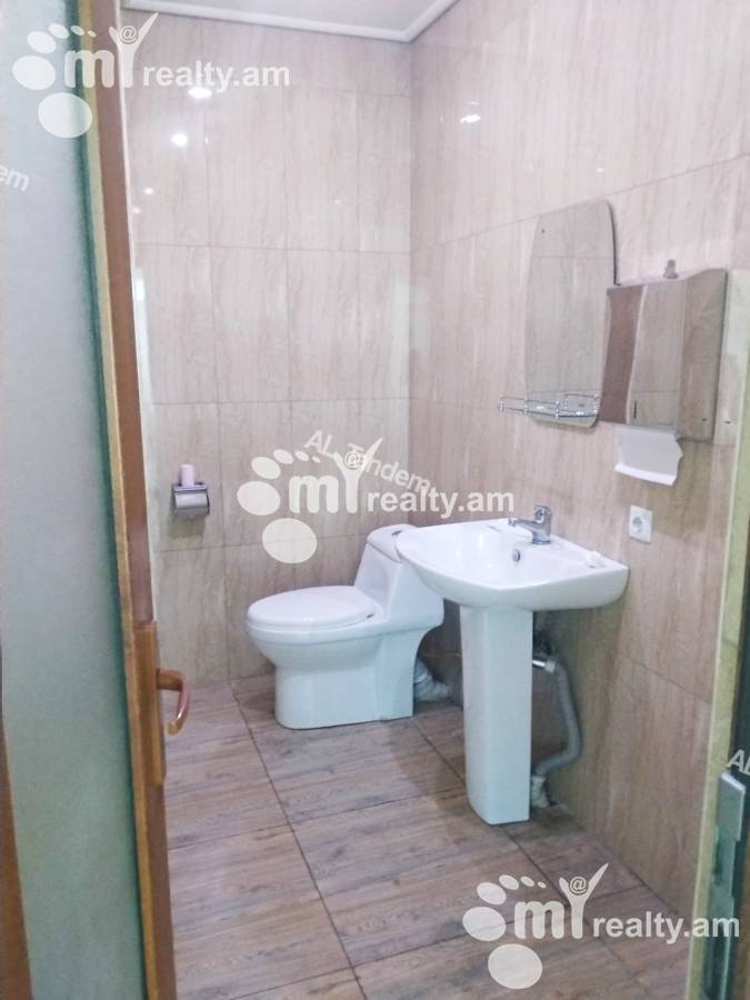 Commercial property for rent rue d'Amiryan, Center Yerevan, 151472