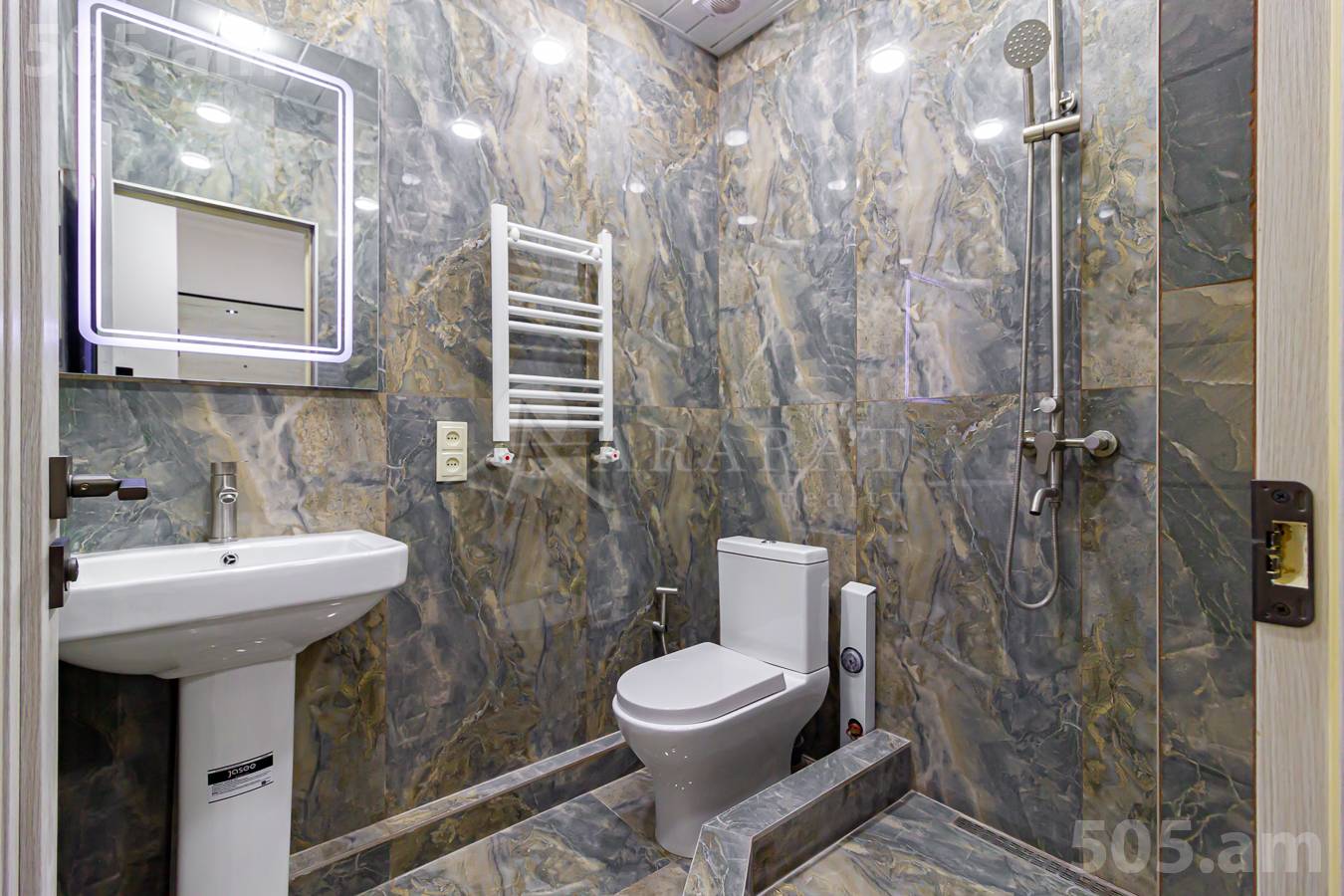 2 սենյականոց բնակարան  Վ.Փափազյան փող, Արաբկիր Երևան, 151396