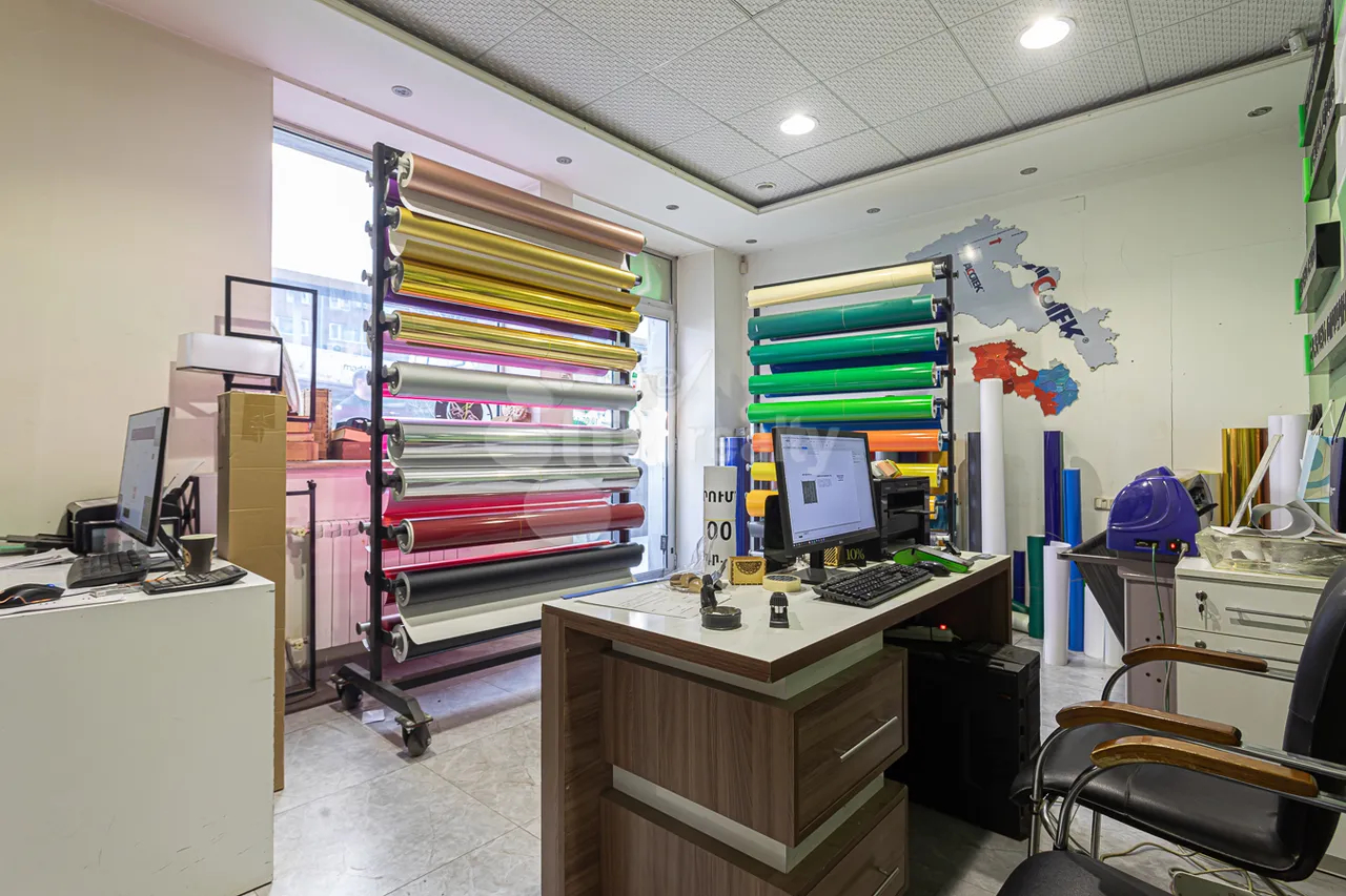 Commercial for sale خیابان آرشاکونیاک, مرکز شهر ایروان, 158542