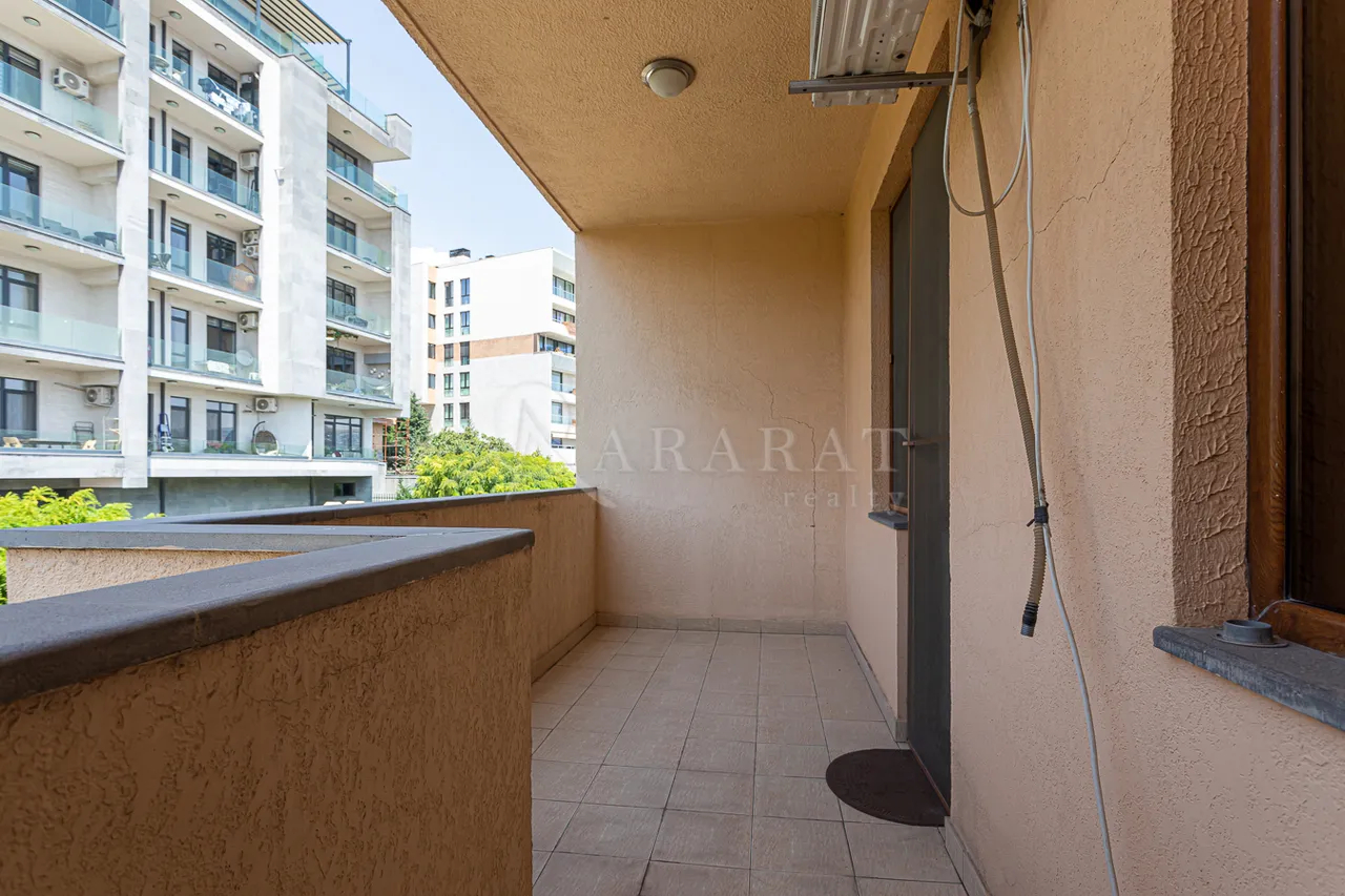 4 սենյականոց բնակարան վարձով Անտառային փող, Կենտրոն Երևան, 158972