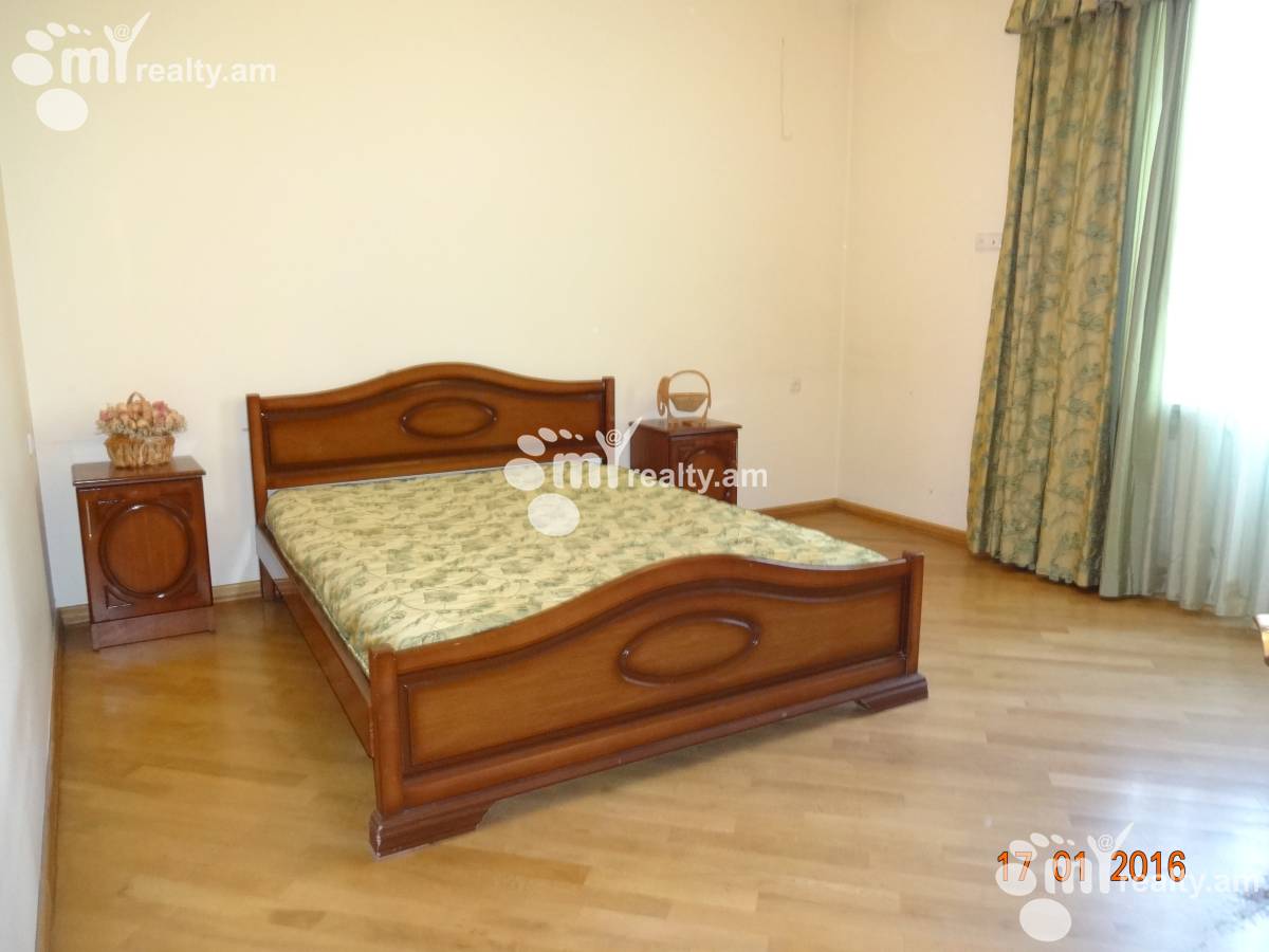 2 bedroom apartment for rent خیابان چارِنتس, مرکز شهر ایروان, 155182