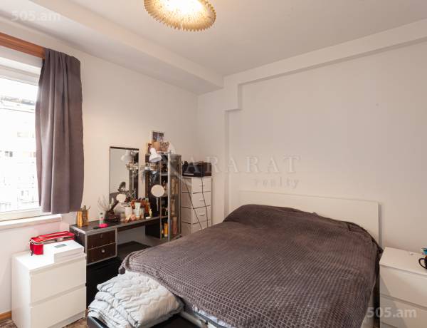 3-senyakanoc-bnakaran-vacharq-Yerevan-Center