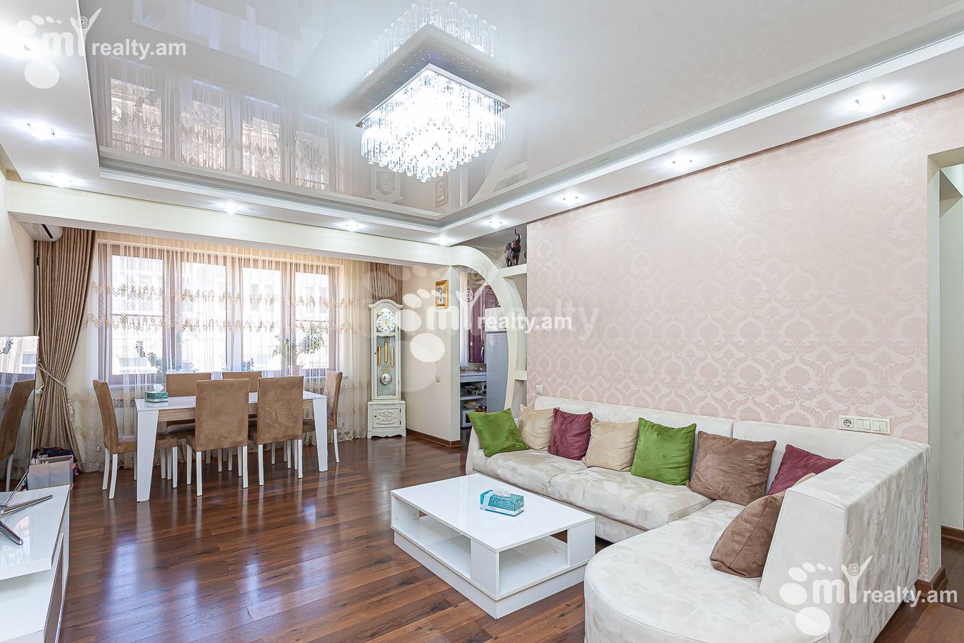 4 սենյականոց բնակարան  Կորյուն փող  նրբ, Կենտրոն Երևան, 145491