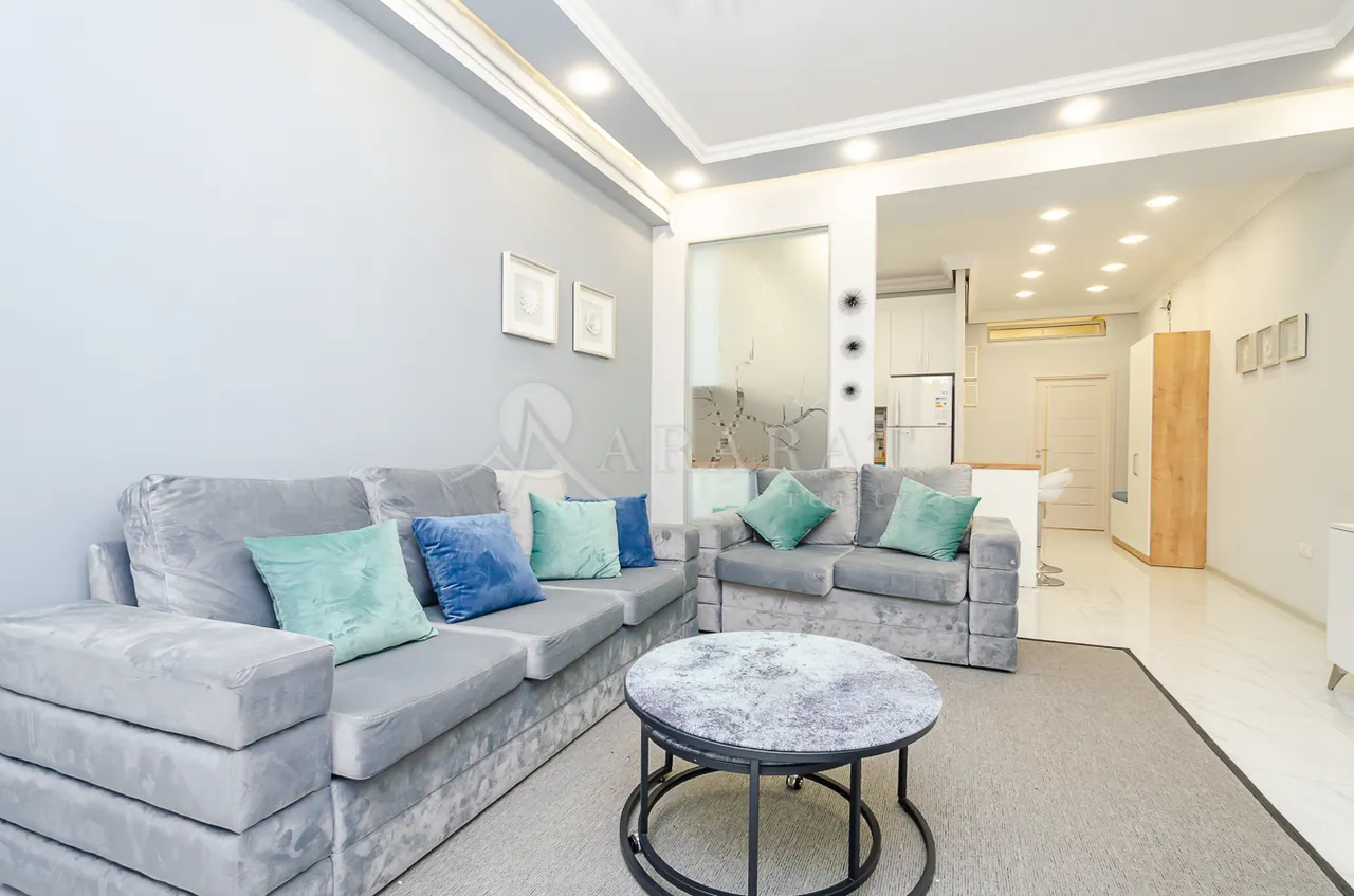 3 bedroom apartment for rent خیابان یِکمالیان, مرکز شهر ایروان, 158428