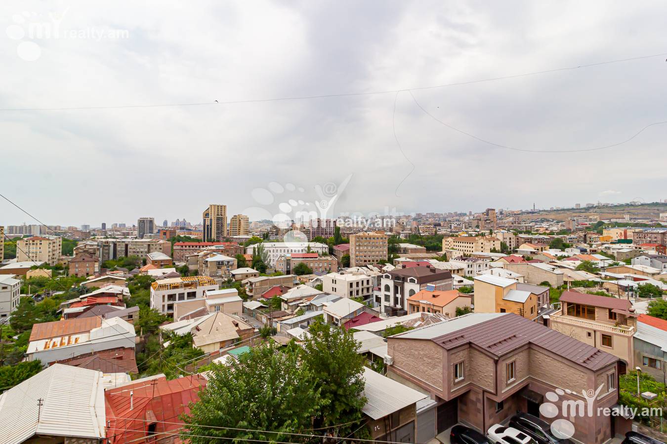 3 սենյականոց բնակարան  Չարենցի փող, Կենտրոն Երևան, 157035