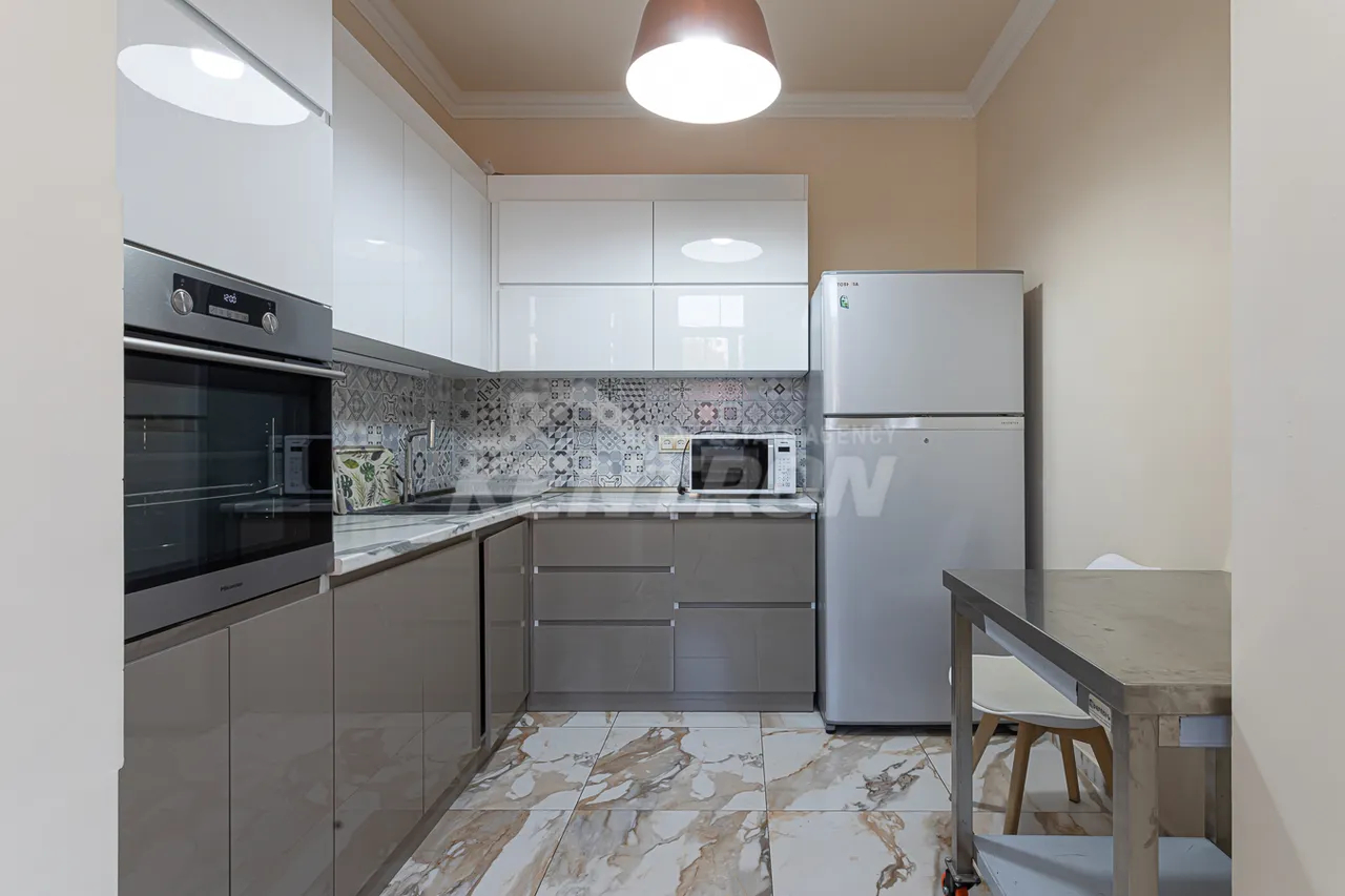 3 bedroom apartment for rent Kasyan St, Arabkir Yerevan, 157539