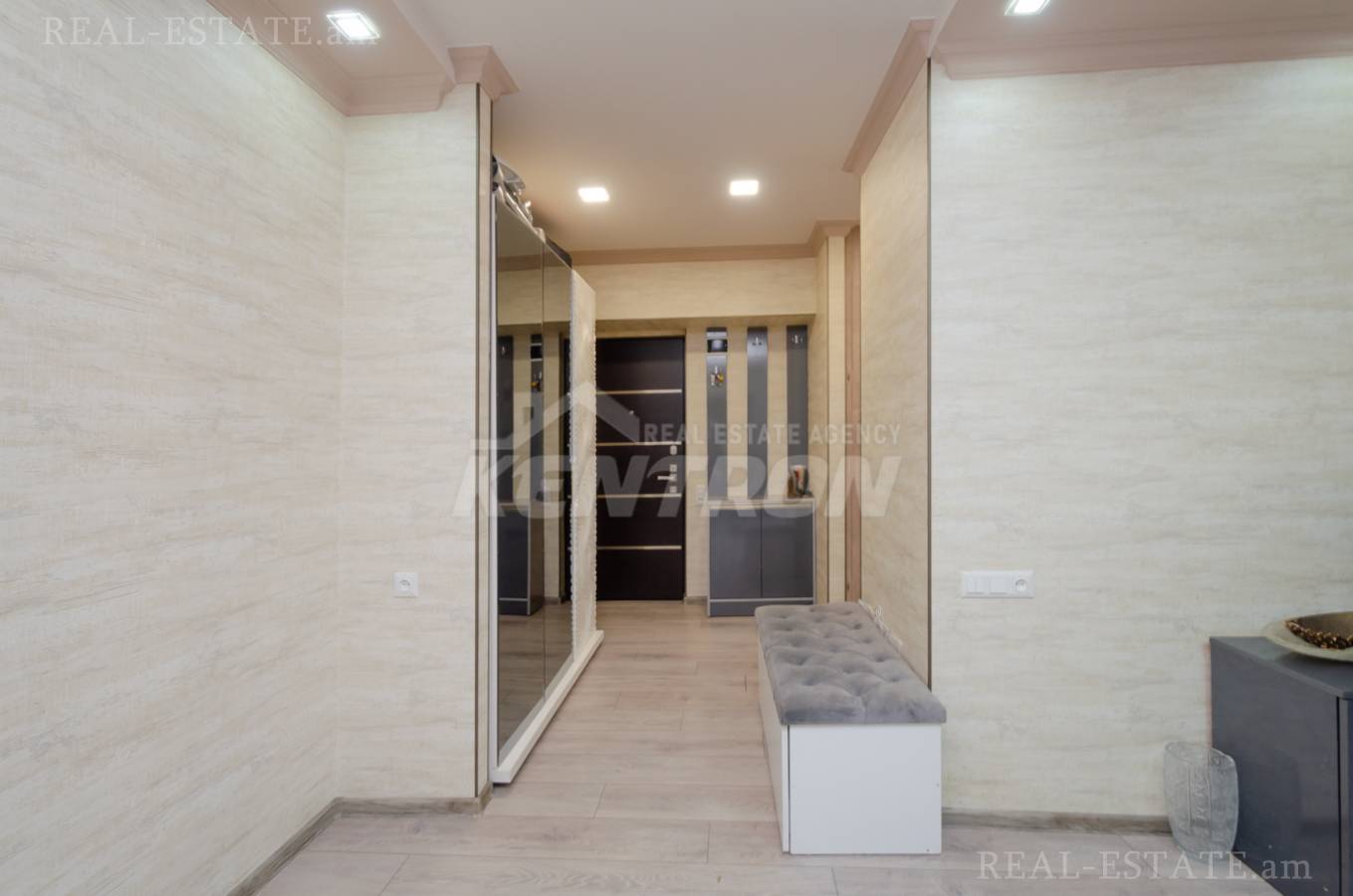 2 սենյականոց բնակարան  Թումանյան փող, Կենտրոն Երևան, 138189